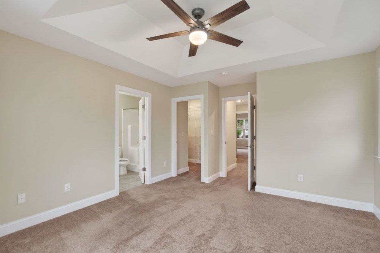 2249 DEYERLE AVE, HARRISONBURG, Virginia 22801, 3 Bedrooms Bedrooms, ,3 BathroomsBathrooms,Residential,2249 DEYERLE AVE,679850 MLS # 679850 2249 DEYERLE AVE, HARRISONBURG, Virginia 22801, 3 Bedrooms Bedrooms, ,3 BathroomsBathrooms,Residential,2249 DEYERLE AVE,679850 MLS # 679850