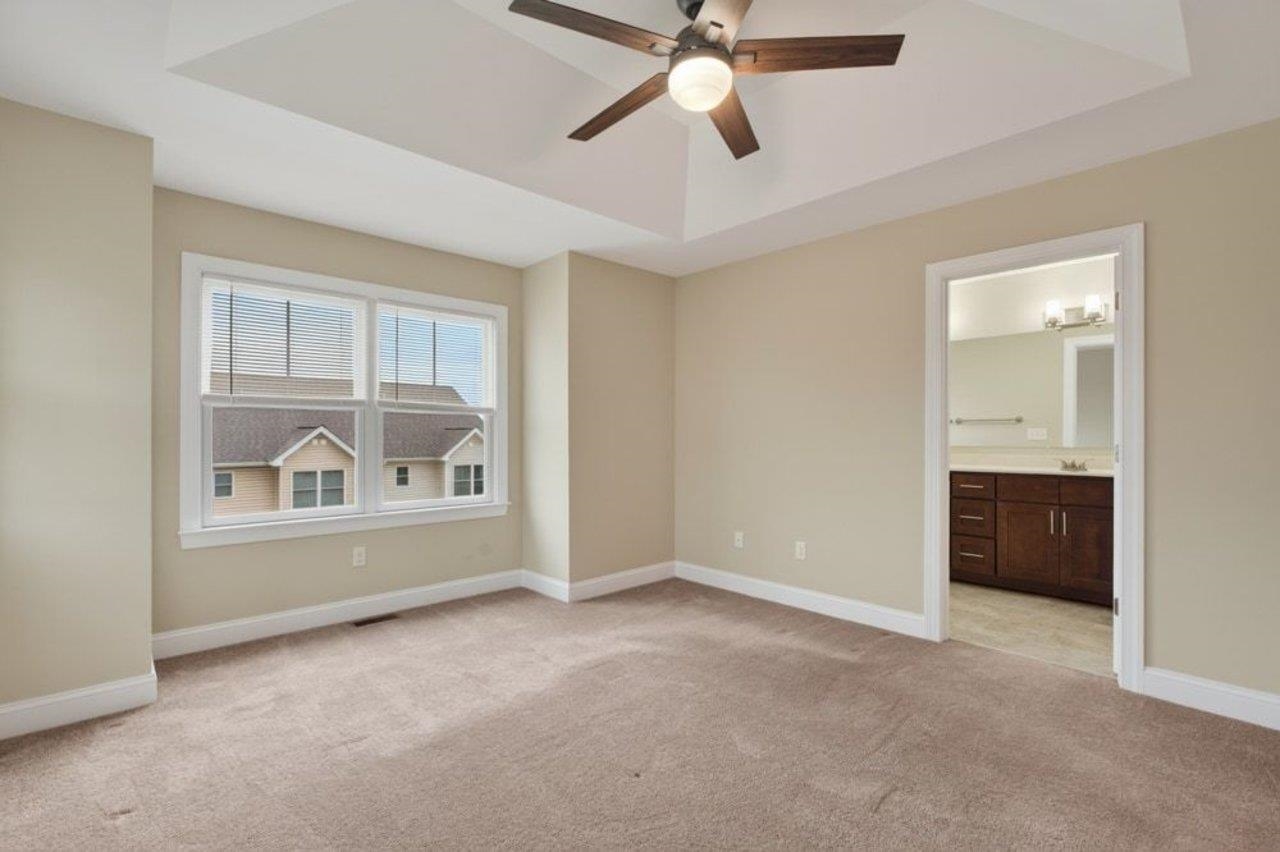 2249 DEYERLE AVE, HARRISONBURG, Virginia 22801, 3 Bedrooms Bedrooms, ,3 BathroomsBathrooms,Residential,2249 DEYERLE AVE,679850 MLS # 679850 2249 DEYERLE AVE, HARRISONBURG, Virginia 22801, 3 Bedrooms Bedrooms, ,3 BathroomsBathrooms,Residential,2249 DEYERLE AVE,679850 MLS # 679850