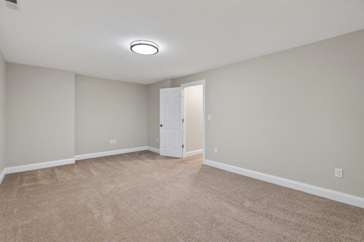 2249 DEYERLE AVE, HARRISONBURG, Virginia 22801, 3 Bedrooms Bedrooms, ,3 BathroomsBathrooms,Residential,2249 DEYERLE AVE,679850 MLS # 679850 2249 DEYERLE AVE, HARRISONBURG, Virginia 22801, 3 Bedrooms Bedrooms, ,3 BathroomsBathrooms,Residential,2249 DEYERLE AVE,679850 MLS # 679850