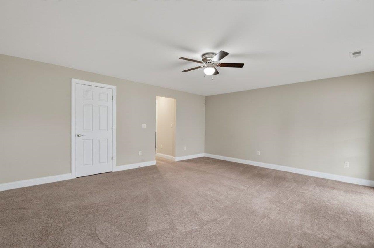 2249 DEYERLE AVE, HARRISONBURG, Virginia 22801, 3 Bedrooms Bedrooms, ,3 BathroomsBathrooms,Residential,2249 DEYERLE AVE,679850 MLS # 679850 2249 DEYERLE AVE, HARRISONBURG, Virginia 22801, 3 Bedrooms Bedrooms, ,3 BathroomsBathrooms,Residential,2249 DEYERLE AVE,679850 MLS # 679850