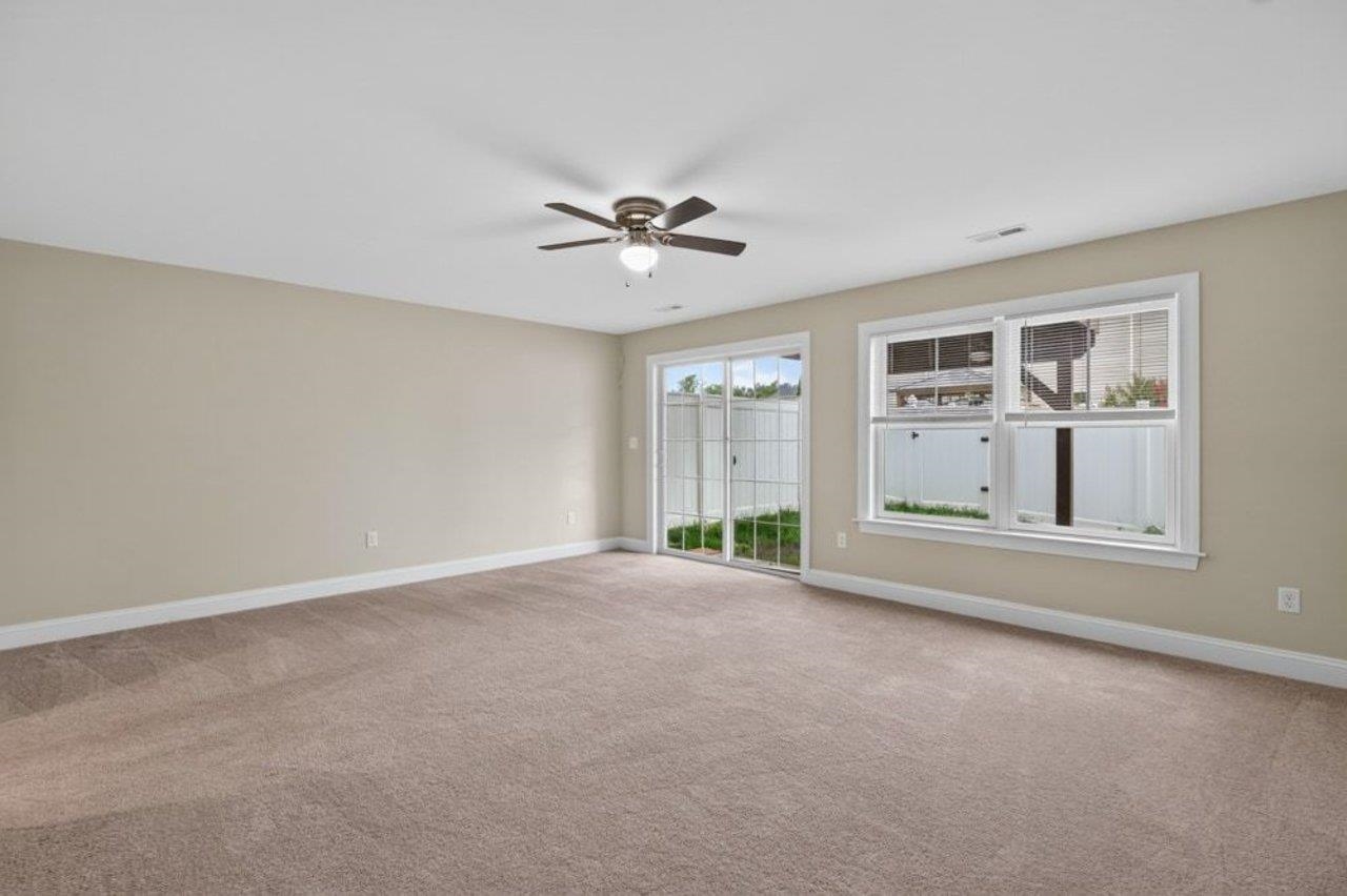 2249 DEYERLE AVE, HARRISONBURG, Virginia 22801, 3 Bedrooms Bedrooms, ,3 BathroomsBathrooms,Residential,2249 DEYERLE AVE,679850 MLS # 679850 2249 DEYERLE AVE, HARRISONBURG, Virginia 22801, 3 Bedrooms Bedrooms, ,3 BathroomsBathrooms,Residential,2249 DEYERLE AVE,679850 MLS # 679850