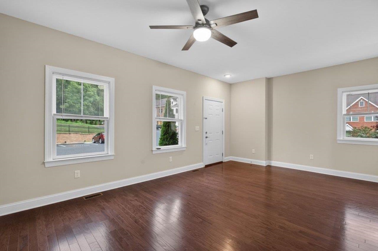 2249 DEYERLE AVE, HARRISONBURG, Virginia 22801, 3 Bedrooms Bedrooms, ,3 BathroomsBathrooms,Residential,2249 DEYERLE AVE,679850 MLS # 679850 2249 DEYERLE AVE, HARRISONBURG, Virginia 22801, 3 Bedrooms Bedrooms, ,3 BathroomsBathrooms,Residential,2249 DEYERLE AVE,679850 MLS # 679850