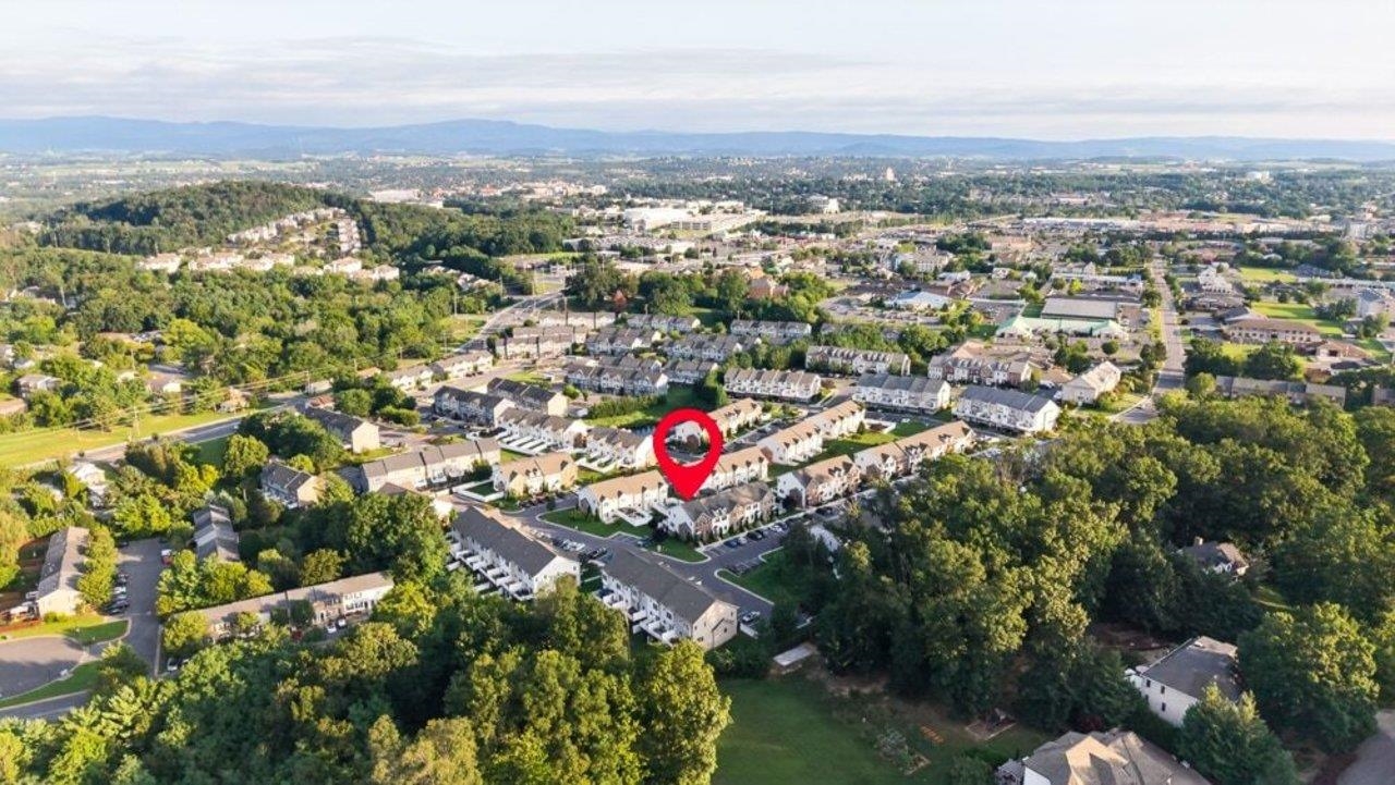 2249 DEYERLE AVE, HARRISONBURG, Virginia 22801, 3 Bedrooms Bedrooms, ,3 BathroomsBathrooms,Residential,2249 DEYERLE AVE,679850 MLS # 679850 2249 DEYERLE AVE, HARRISONBURG, Virginia 22801, 3 Bedrooms Bedrooms, ,3 BathroomsBathrooms,Residential,2249 DEYERLE AVE,679850 MLS # 679850