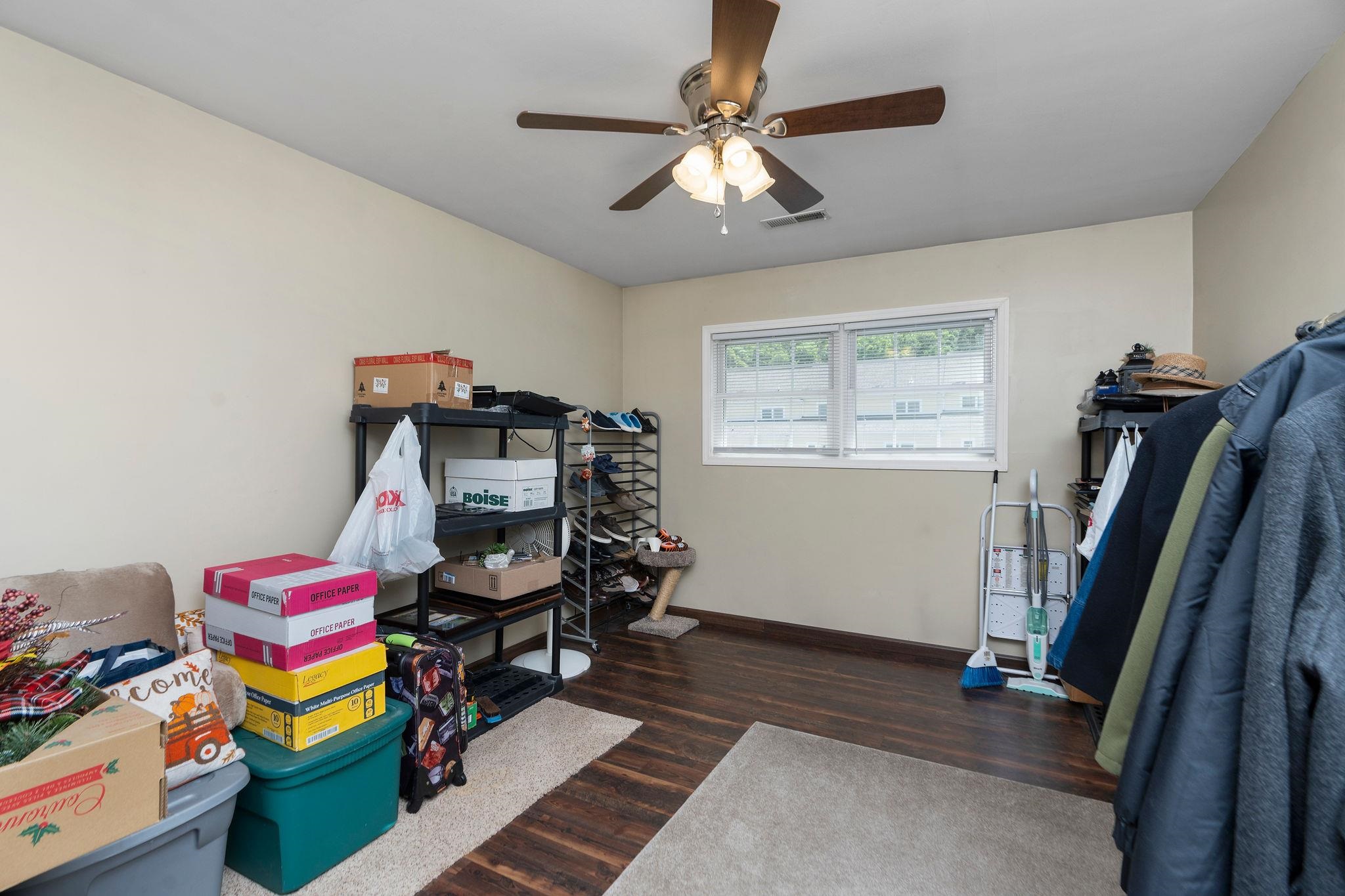 22 SPRING VIEW DR, STAUNTON, Virginia 24401, 3 Bedrooms Bedrooms, ,2 BathroomsBathrooms,Residential,22 SPRING VIEW DR,679852 MLS # 679852 22 SPRING VIEW DR, STAUNTON, Virginia 24401, 3 Bedrooms Bedrooms, ,2 BathroomsBathrooms,Residential,22 SPRING VIEW DR,679852 MLS # 679852