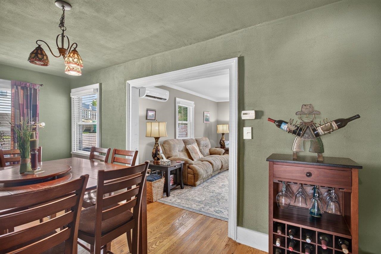 Dining room to living Dining room to living