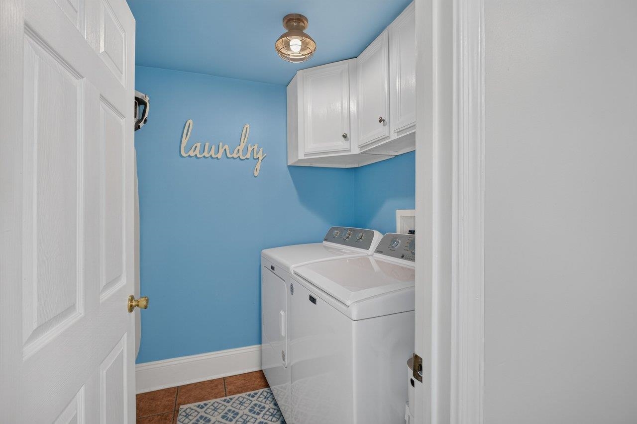 Laundry Washer & Dryer Laundry Washer & Dryer