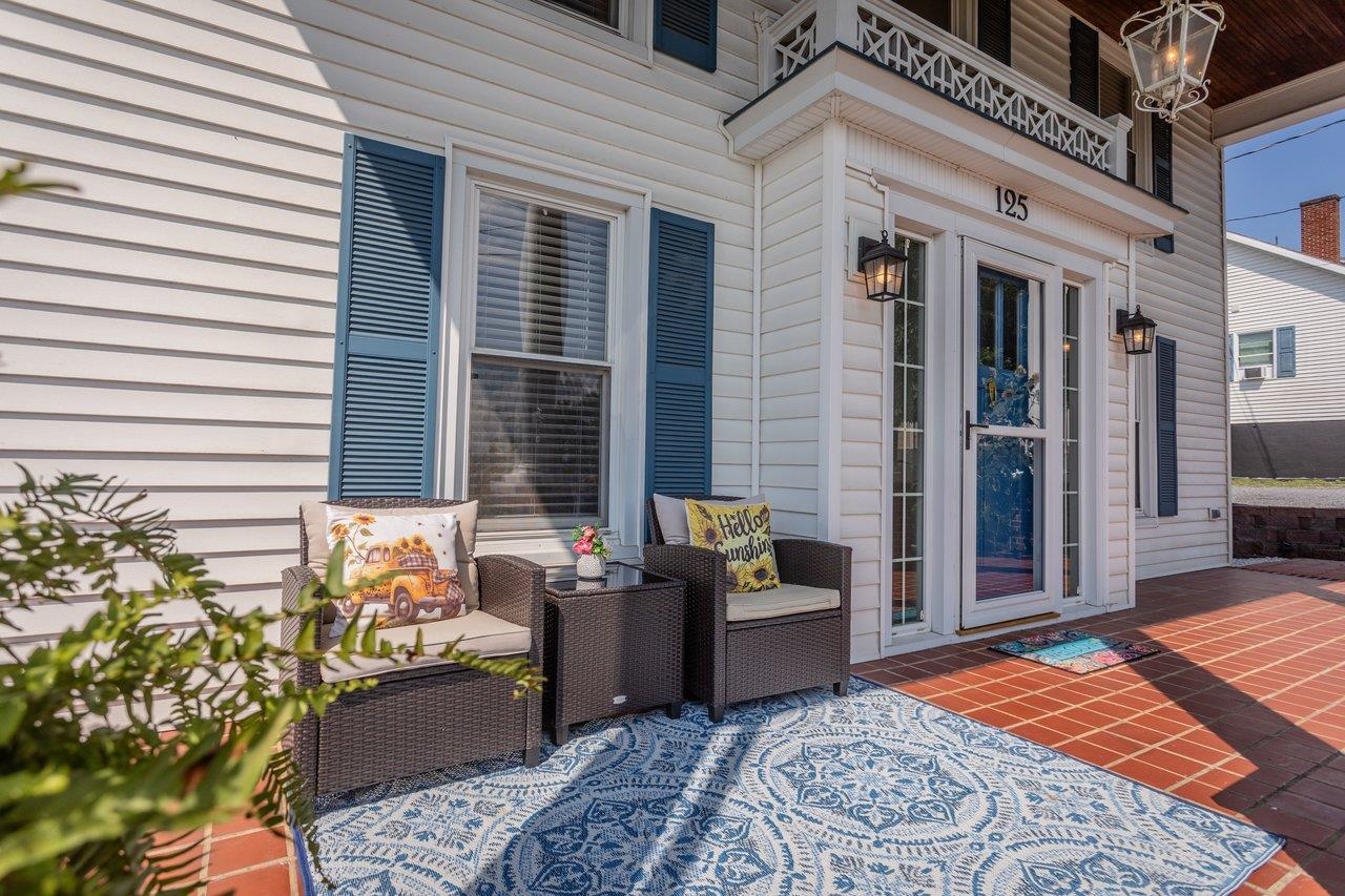 Front porch seating Front porch seating
