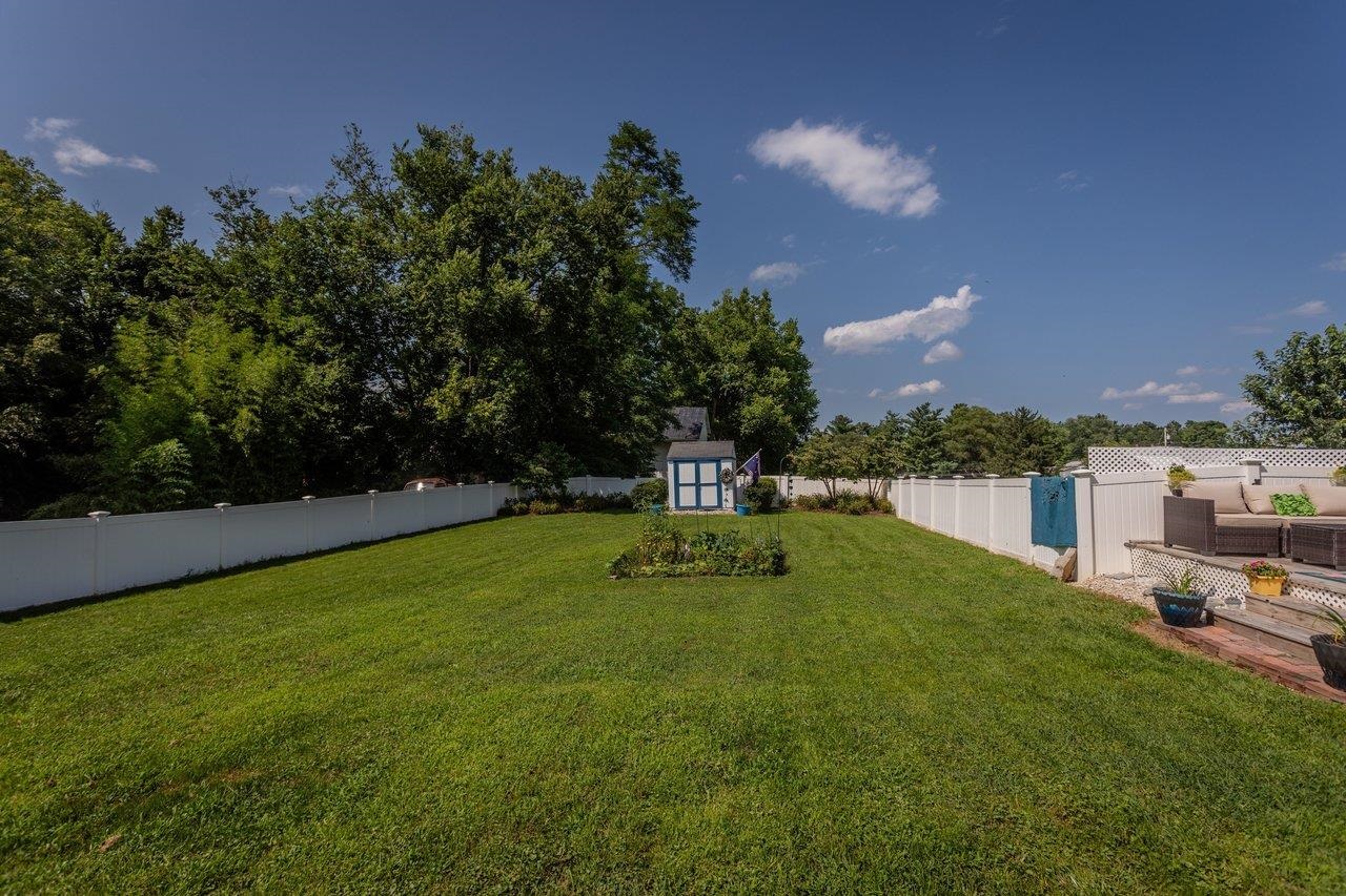 Private fenced backyard Private fenced backyard