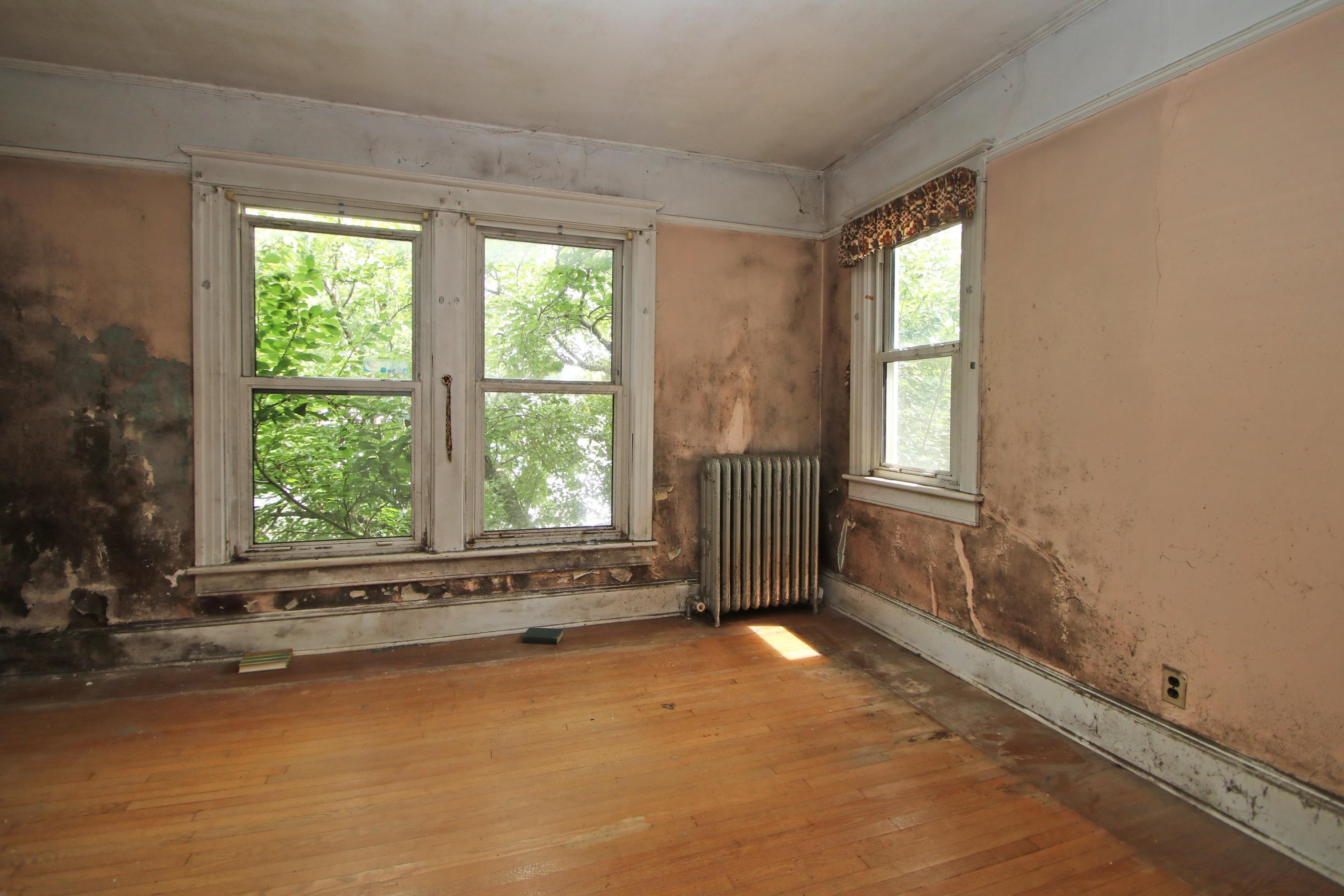347 HIGH ST, DAYTON, Virginia 22821, 5 Bedrooms Bedrooms, ,2 BathroomsBathrooms,Residential,347 HIGH ST,679286 MLS # 679286