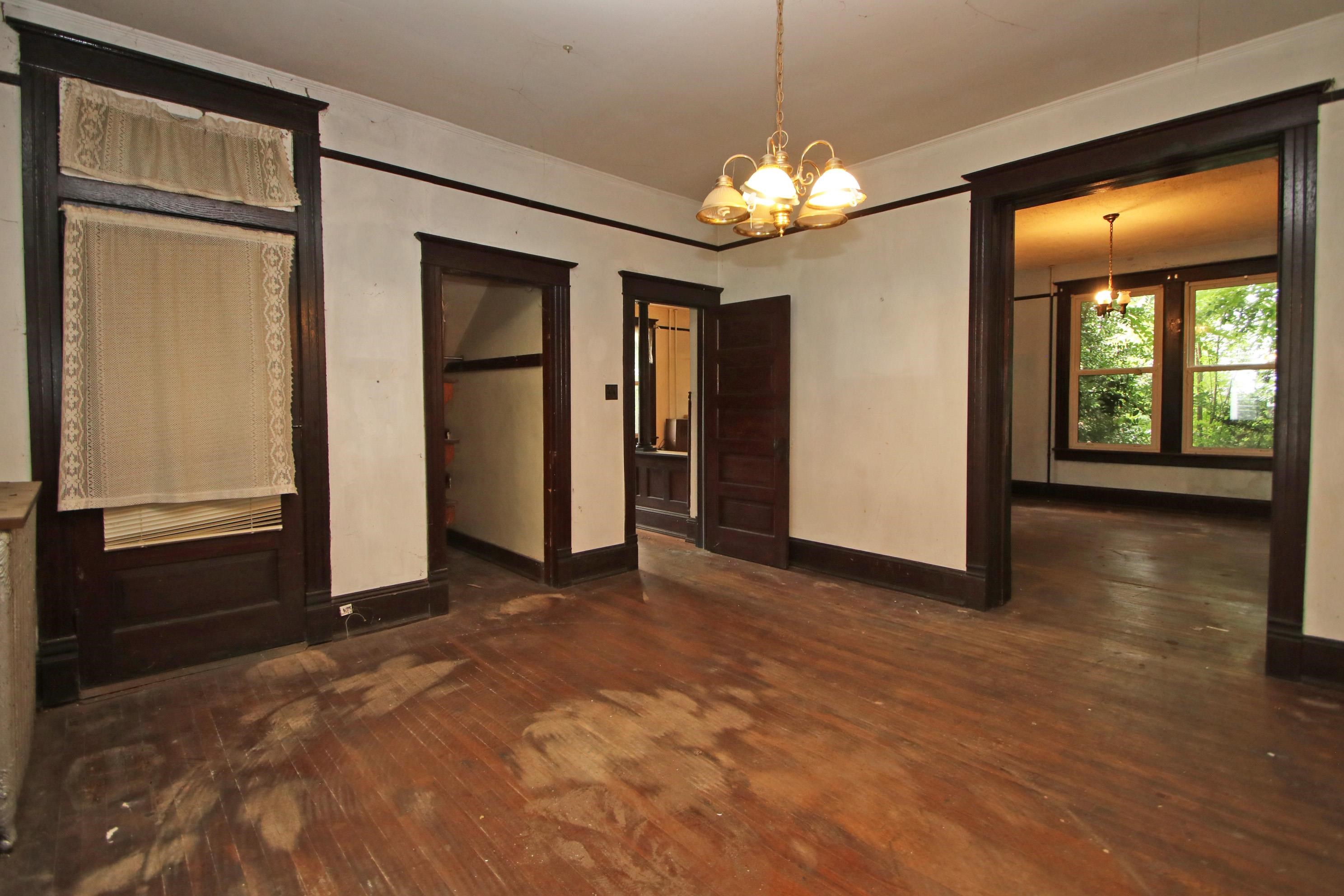 347 HIGH ST, DAYTON, Virginia 22821, 5 Bedrooms Bedrooms, ,2 BathroomsBathrooms,Residential,347 HIGH ST,679286 MLS # 679286