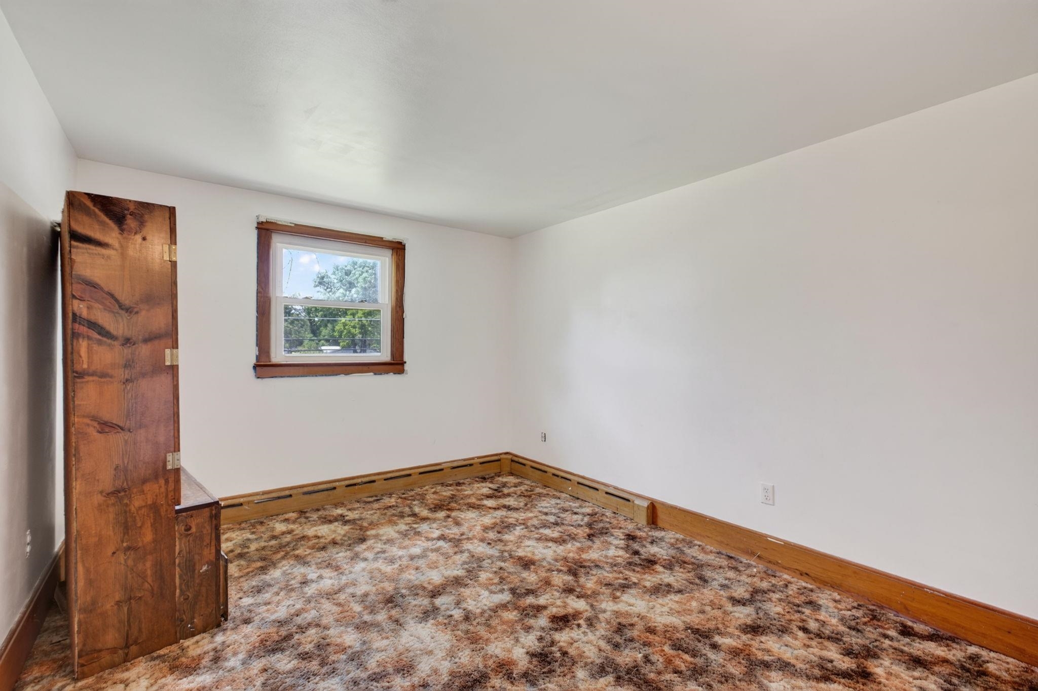 249 SOUTH EAST SIDE HWY, ELKTON, Virginia 22827, 3 Bedrooms Bedrooms, ,1 BathroomBathrooms,Residential,249 SOUTH EAST SIDE HWY,679857 MLS # 679857