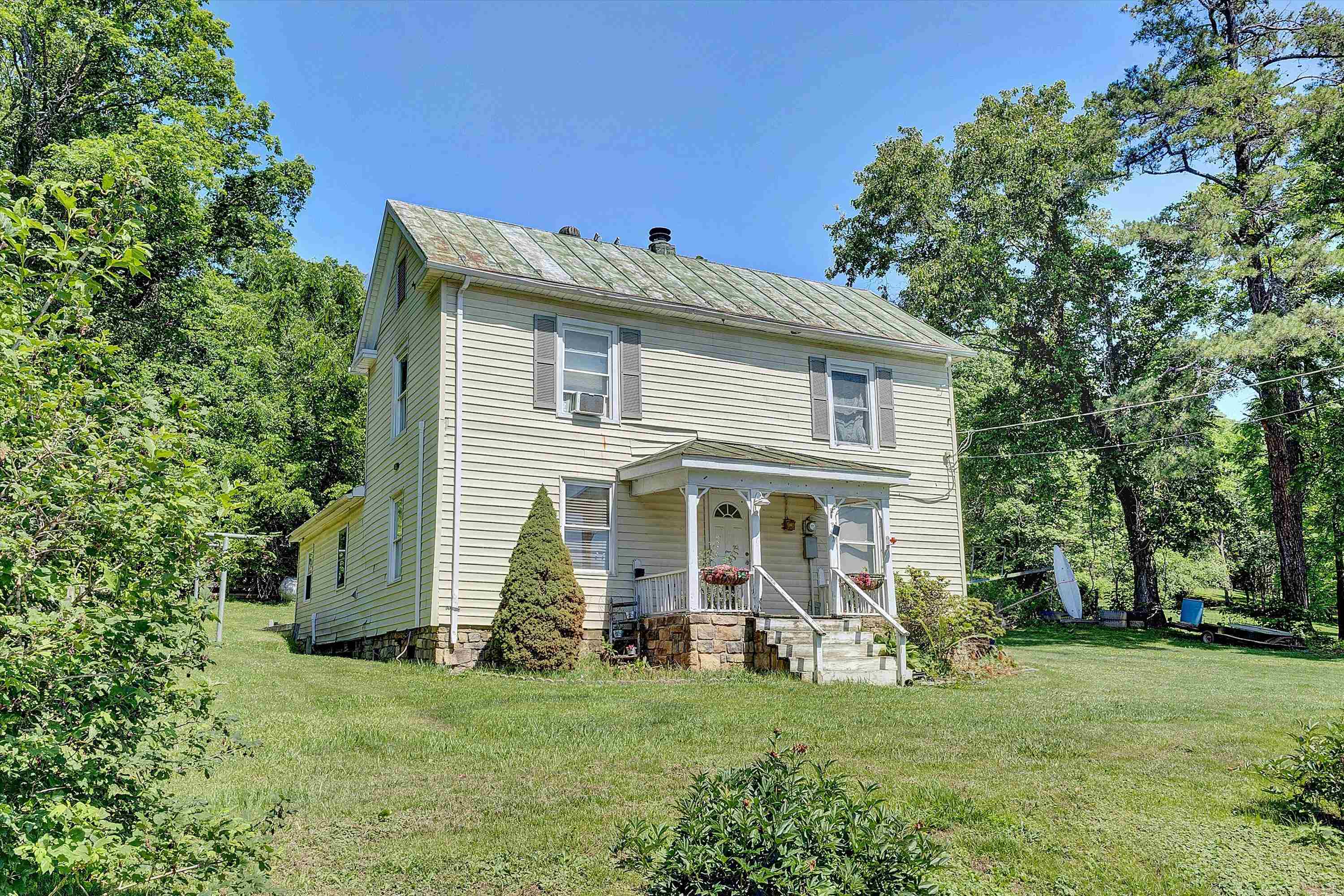 16287 INDIAN DRAFT RD, WILLIAMSVILLE, Virginia 24487, 2 Bedrooms Bedrooms, ,2 BathroomsBathrooms,Residential,16287 INDIAN DRAFT RD,679861 MLS # 679861