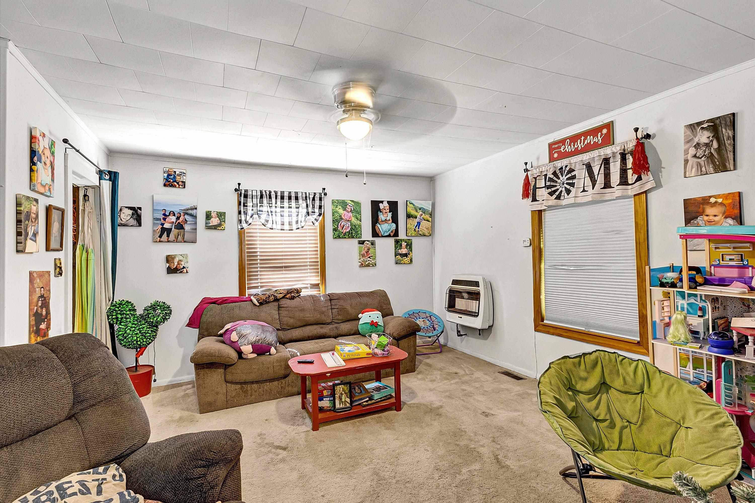 16287 INDIAN DRAFT RD, WILLIAMSVILLE, Virginia 24487, 2 Bedrooms Bedrooms, ,2 BathroomsBathrooms,Residential,16287 INDIAN DRAFT RD,679861 MLS # 679861 16287 INDIAN DRAFT RD, WILLIAMSVILLE, Virginia 24487, 2 Bedrooms Bedrooms, ,2 BathroomsBathrooms,Residential,16287 INDIAN DRAFT RD,679861 MLS # 679861