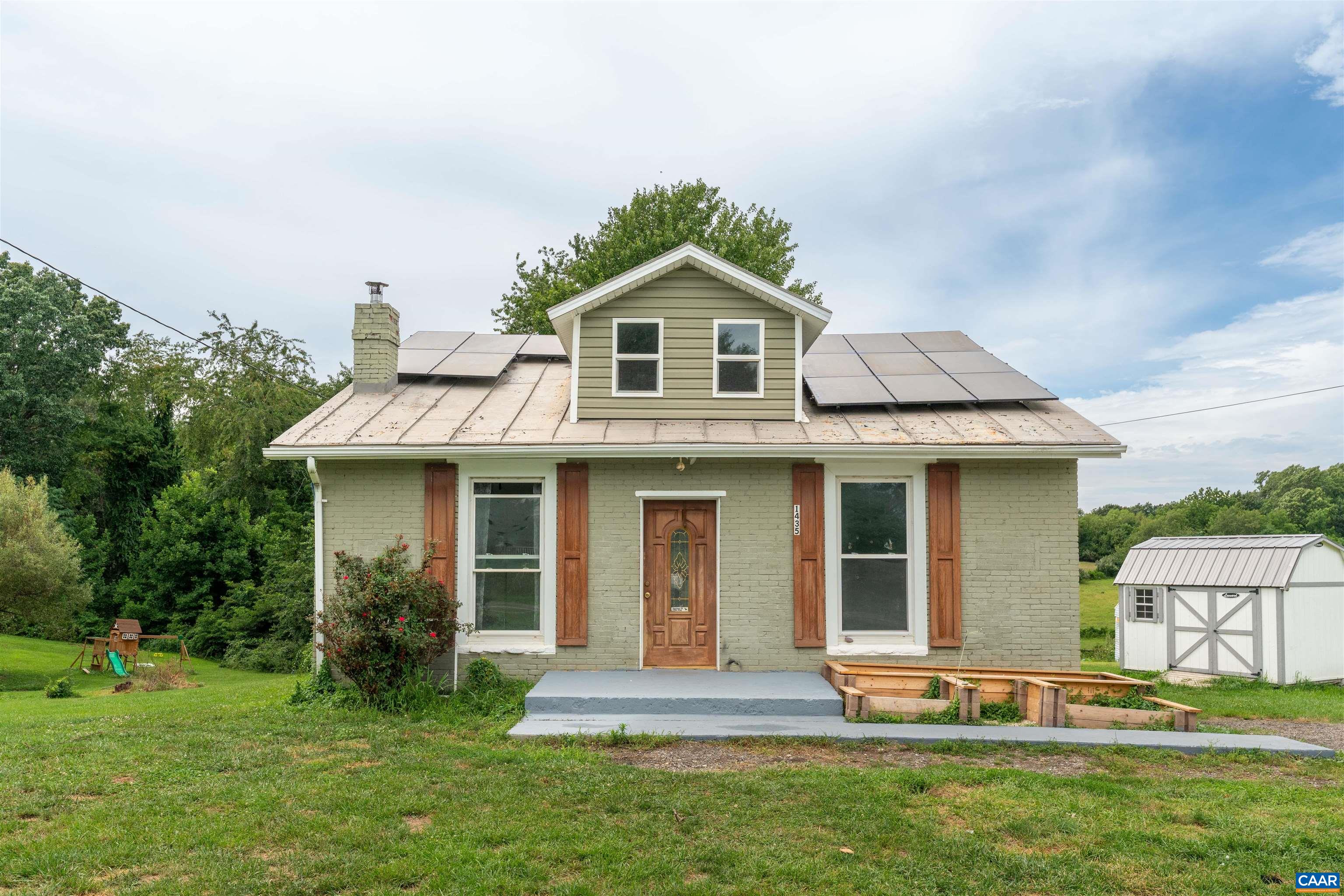 1435 MIDDLEBROOK RD, STAUNTON, Virginia 24401, 3 Bedrooms Bedrooms, ,1 BathroomBathrooms,Residential,1435 MIDDLEBROOK RD,679868 MLS # 679868