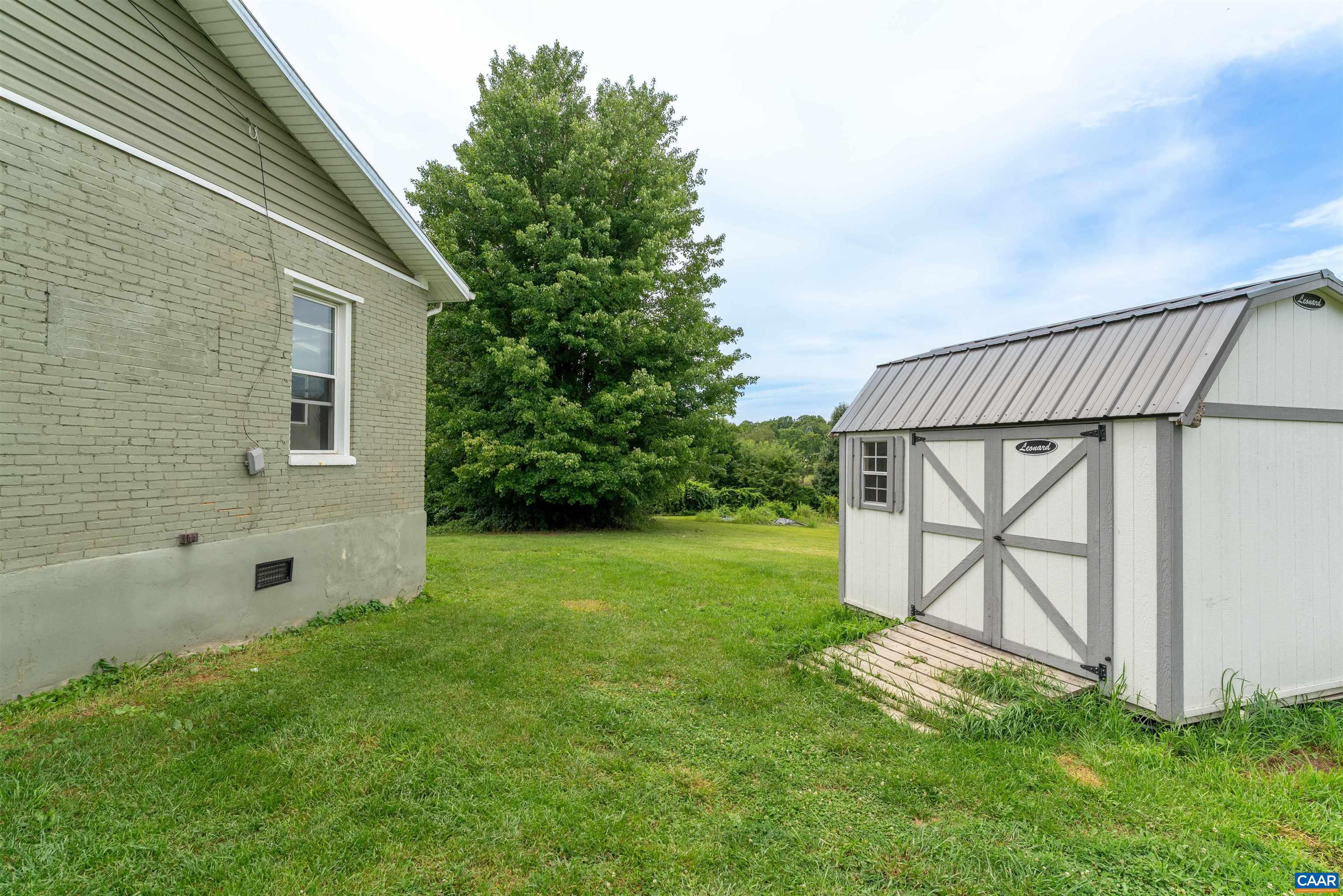 1435 MIDDLEBROOK RD, STAUNTON, Virginia 24401, 3 Bedrooms Bedrooms, ,1 BathroomBathrooms,Residential,1435 MIDDLEBROOK RD,679868 MLS # 679868