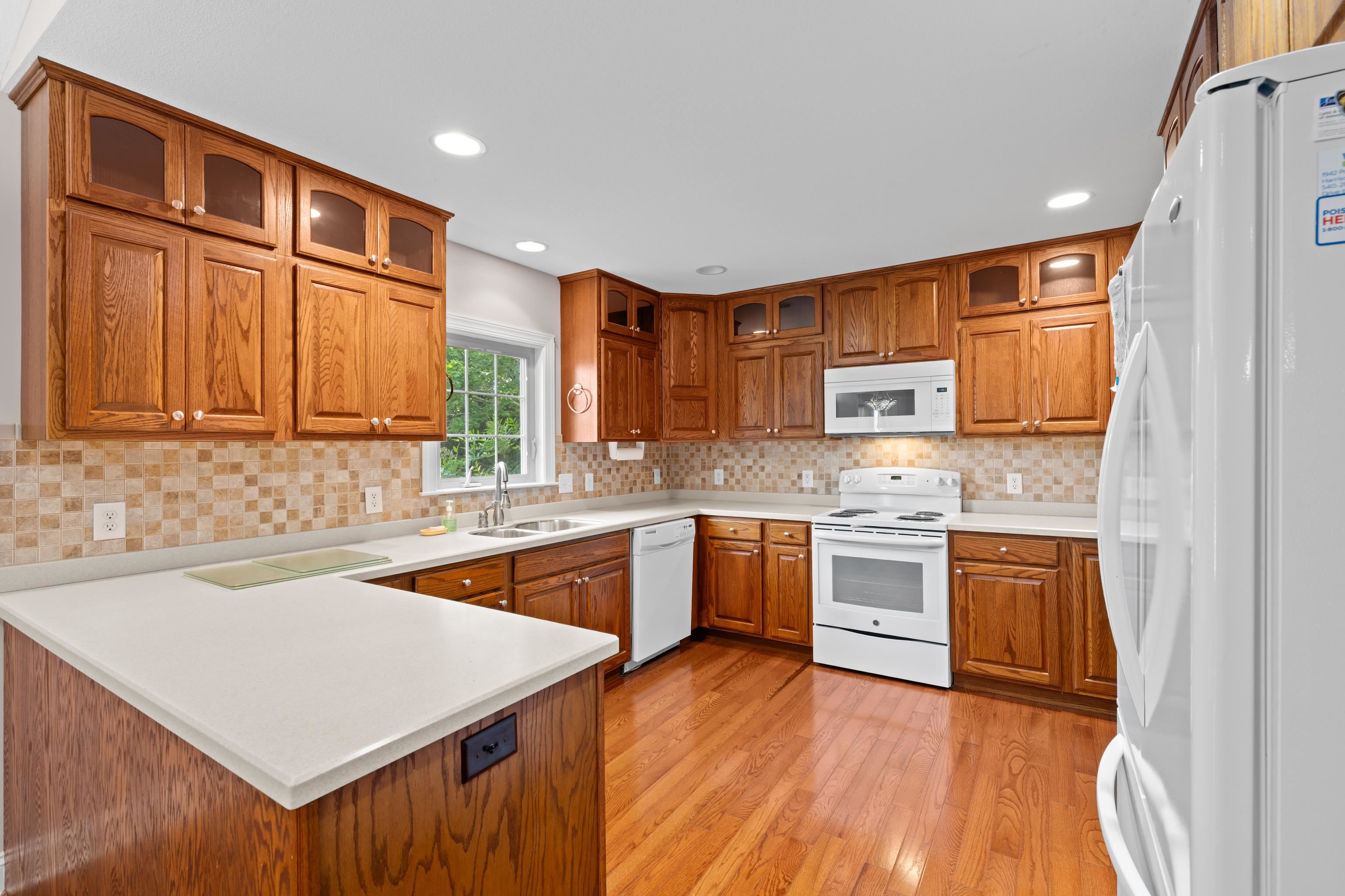 319 MELVIN CIR, BRIDGEWATER, Virginia 22812, 3 Bedrooms Bedrooms, ,2 BathroomsBathrooms,Residential,319 MELVIN CIR,679870 MLS # 679870 319 MELVIN CIR, BRIDGEWATER, Virginia 22812, 3 Bedrooms Bedrooms, ,2 BathroomsBathrooms,Residential,319 MELVIN CIR,679870 MLS # 679870