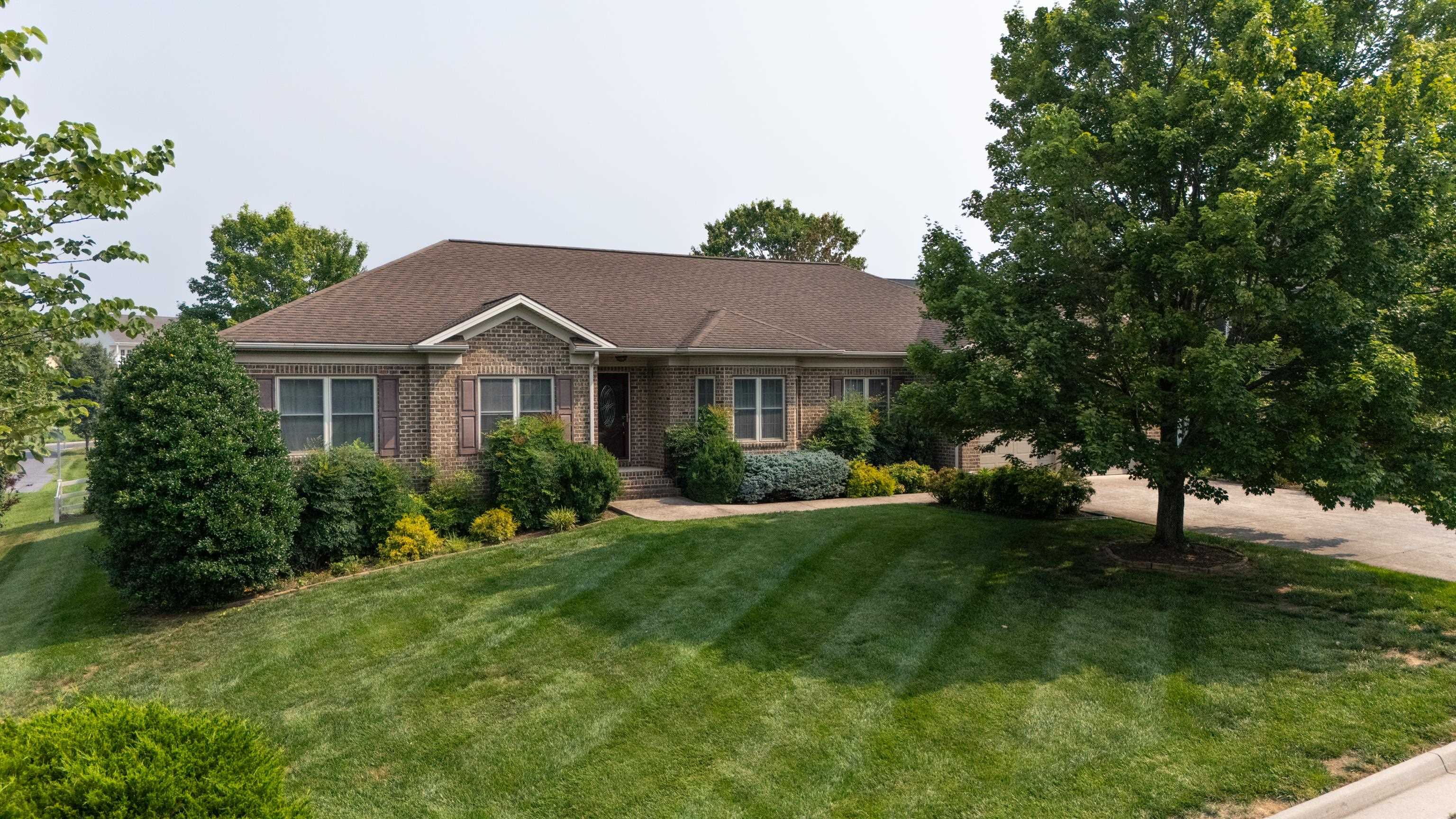 319 MELVIN CIR, BRIDGEWATER, Virginia 22812, 3 Bedrooms Bedrooms, ,2 BathroomsBathrooms,Residential,319 MELVIN CIR,679870 MLS # 679870 319 MELVIN CIR, BRIDGEWATER, Virginia 22812, 3 Bedrooms Bedrooms, ,2 BathroomsBathrooms,Residential,319 MELVIN CIR,679870 MLS # 679870