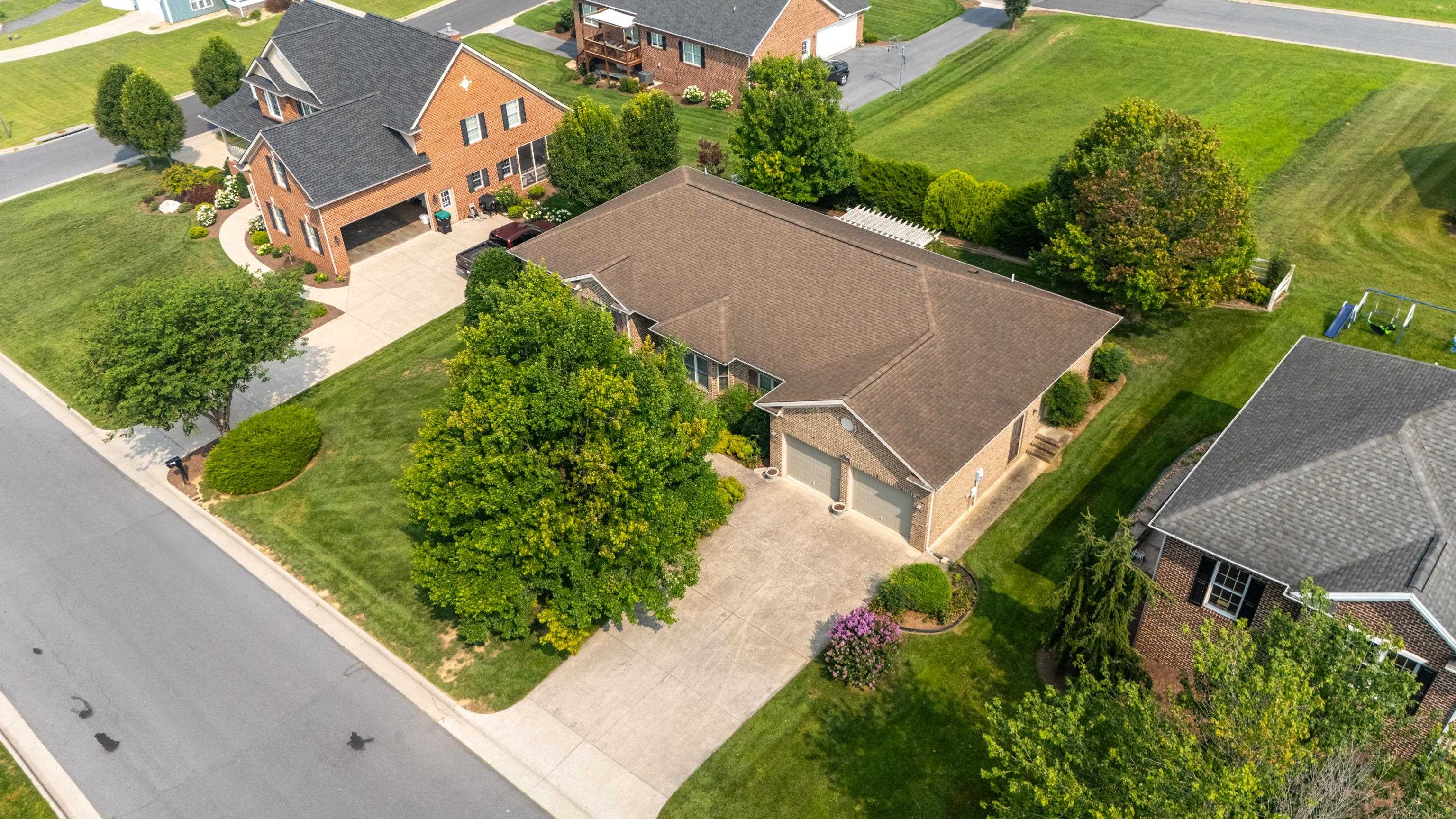 319 MELVIN CIR, BRIDGEWATER, Virginia 22812, 3 Bedrooms Bedrooms, ,2 BathroomsBathrooms,Residential,319 MELVIN CIR,679870 MLS # 679870 319 MELVIN CIR, BRIDGEWATER, Virginia 22812, 3 Bedrooms Bedrooms, ,2 BathroomsBathrooms,Residential,319 MELVIN CIR,679870 MLS # 679870