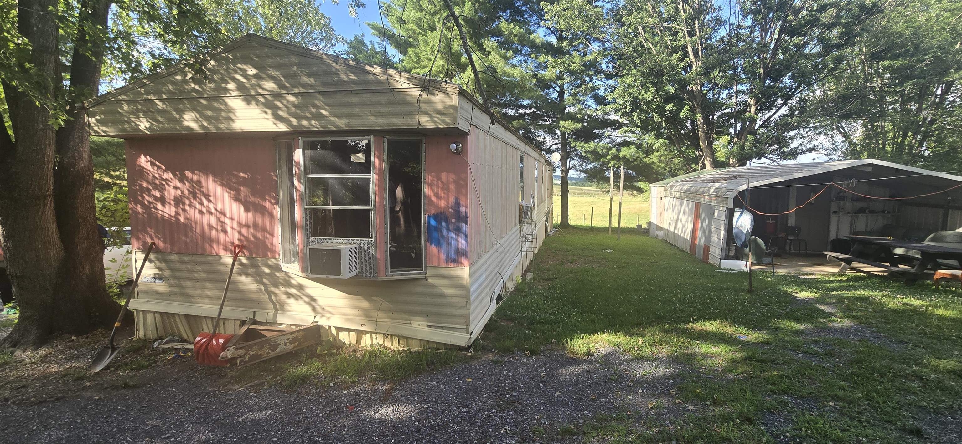 749 KIDDSVILLE RD, WAYNESBORO, Virginia 22980, 2 Bedrooms Bedrooms, ,1 BathroomBathrooms,Residential,749 KIDDSVILLE RD,679877 MLS # 679877 749 KIDDSVILLE RD, WAYNESBORO, Virginia 22980, 2 Bedrooms Bedrooms, ,1 BathroomBathrooms,Residential,749 KIDDSVILLE RD,679877 MLS # 679877
