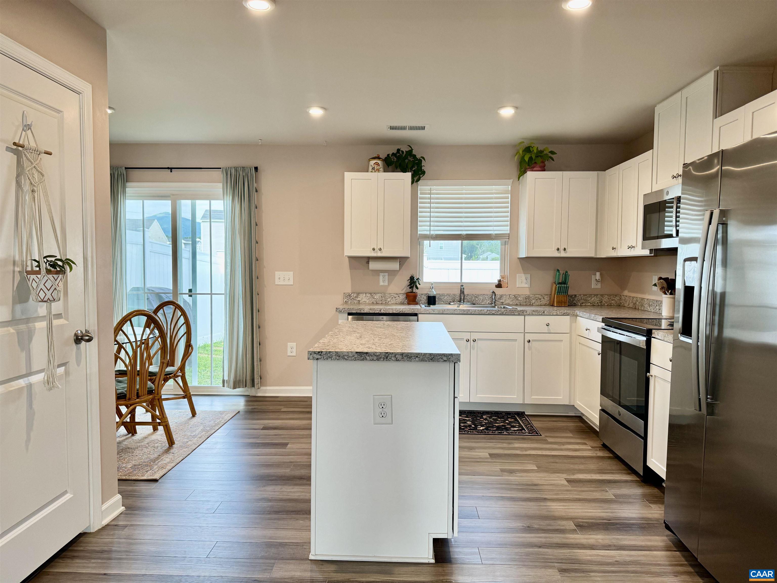 766 CARSON CIR, GROTTOES, Virginia 24441, 3 Bedrooms Bedrooms, ,2 BathroomsBathrooms,Residential,End unit townhome,766 CARSON CIR,679880 MLS # 679880
