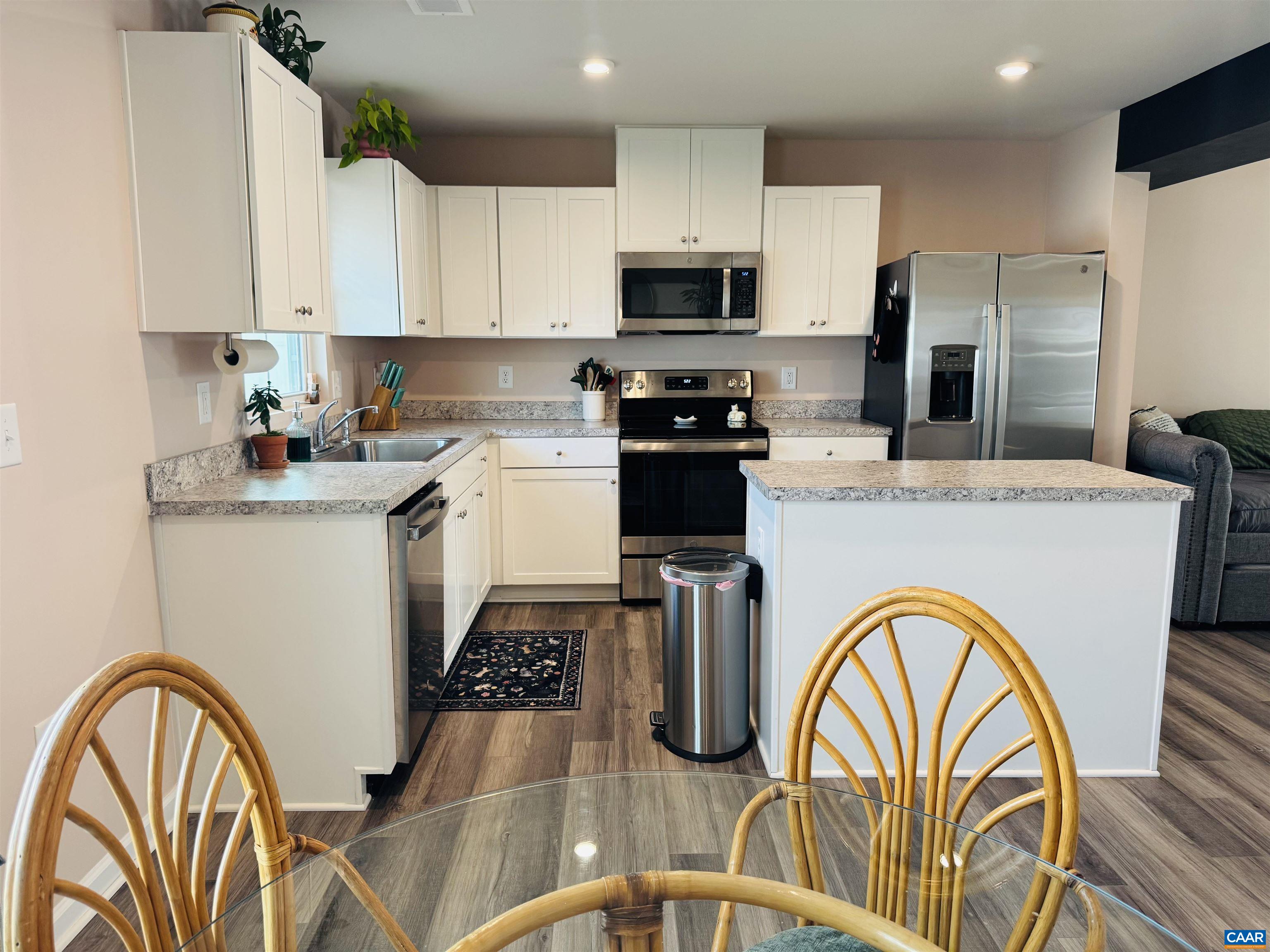 766 CARSON CIR, GROTTOES, Virginia 24441, 3 Bedrooms Bedrooms, ,2 BathroomsBathrooms,Residential,End unit townhome,766 CARSON CIR,679880 MLS # 679880