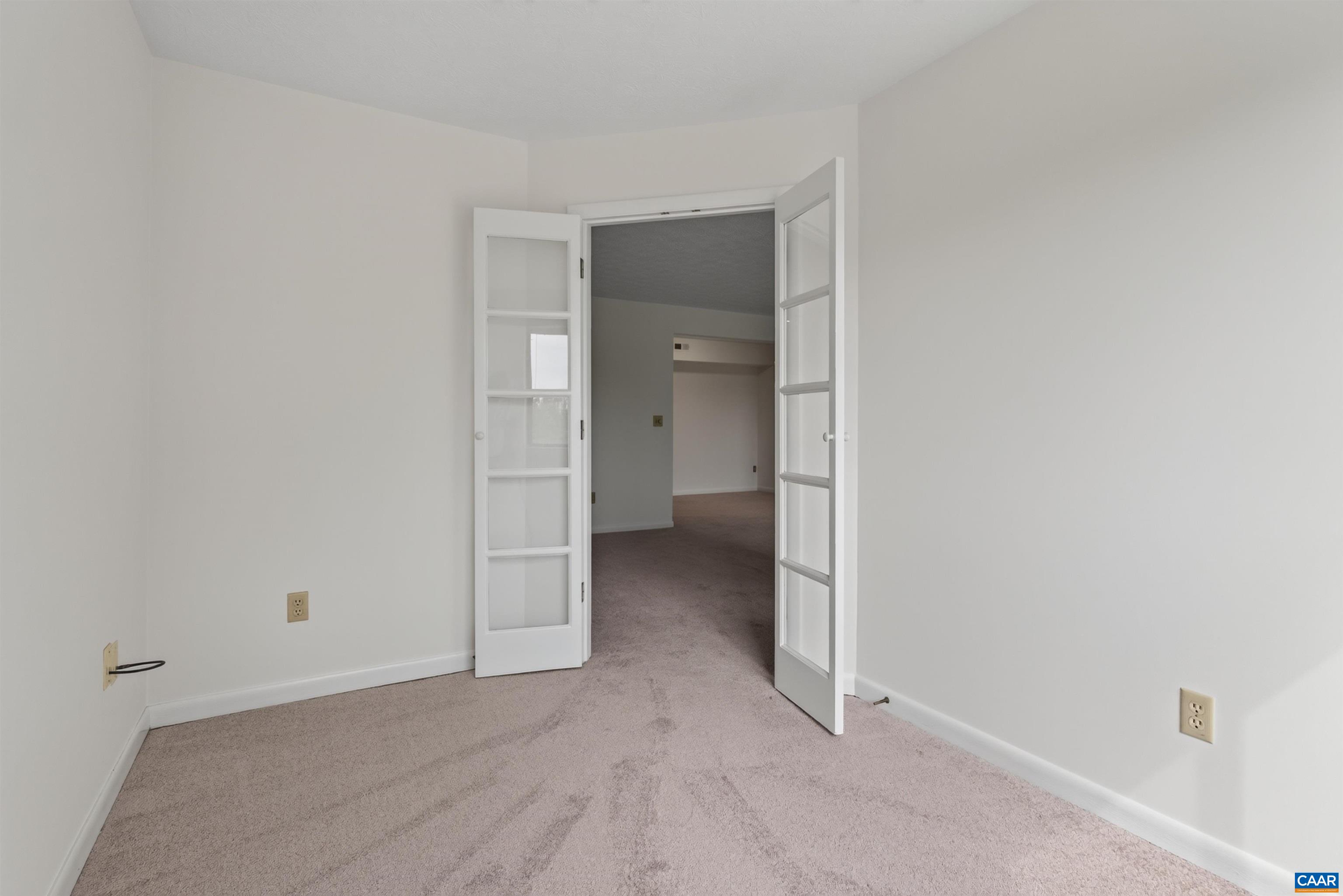 128 TURTLE CREEK RD, CHARLOTTESVILLE, Virginia 22901, 2 Bedrooms Bedrooms, ,2 BathroomsBathrooms,Residential,128 TURTLE CREEK RD,679881 MLS # 679881