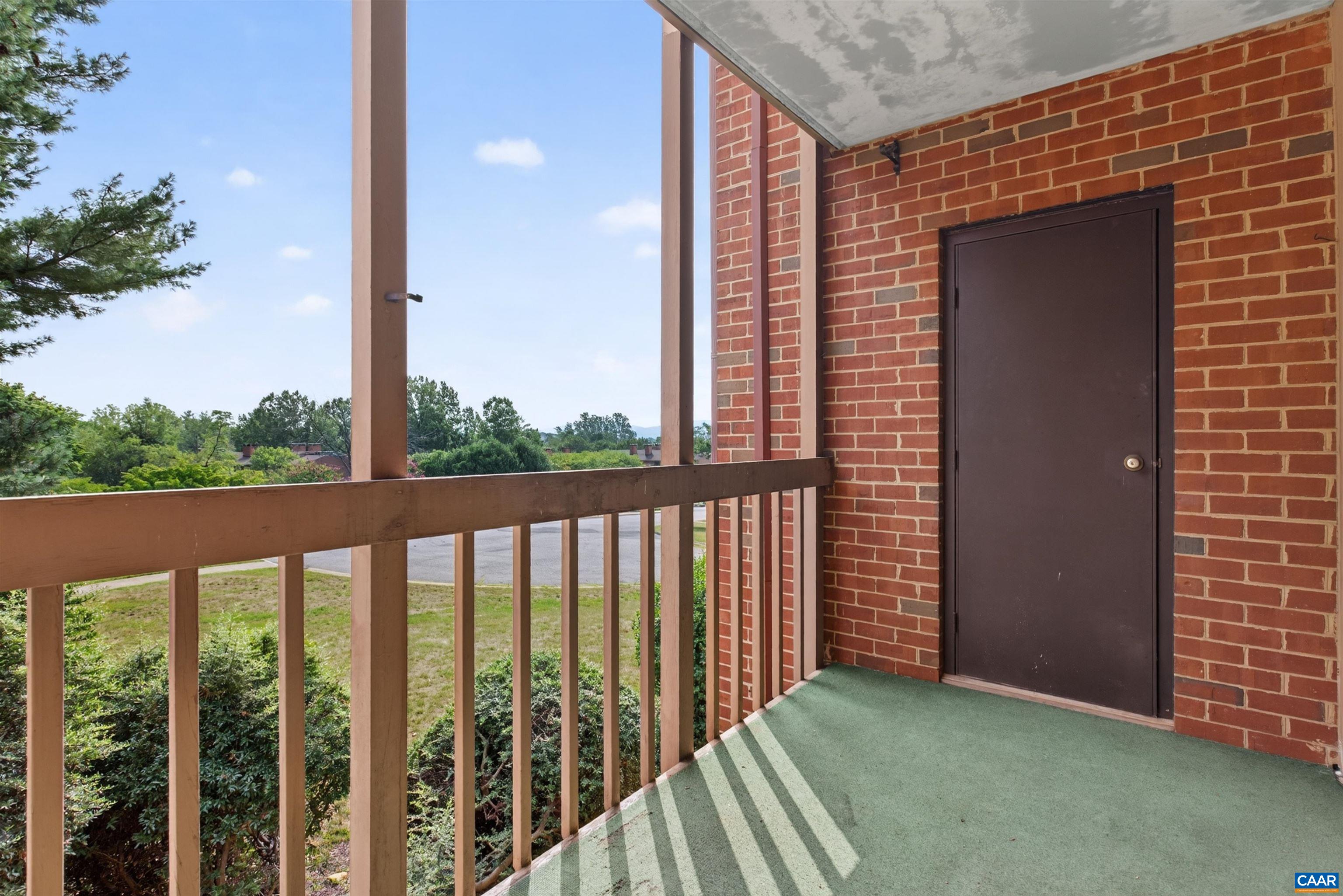 128 TURTLE CREEK RD, CHARLOTTESVILLE, Virginia 22901, 2 Bedrooms Bedrooms, ,2 BathroomsBathrooms,Residential,128 TURTLE CREEK RD,679881 MLS # 679881