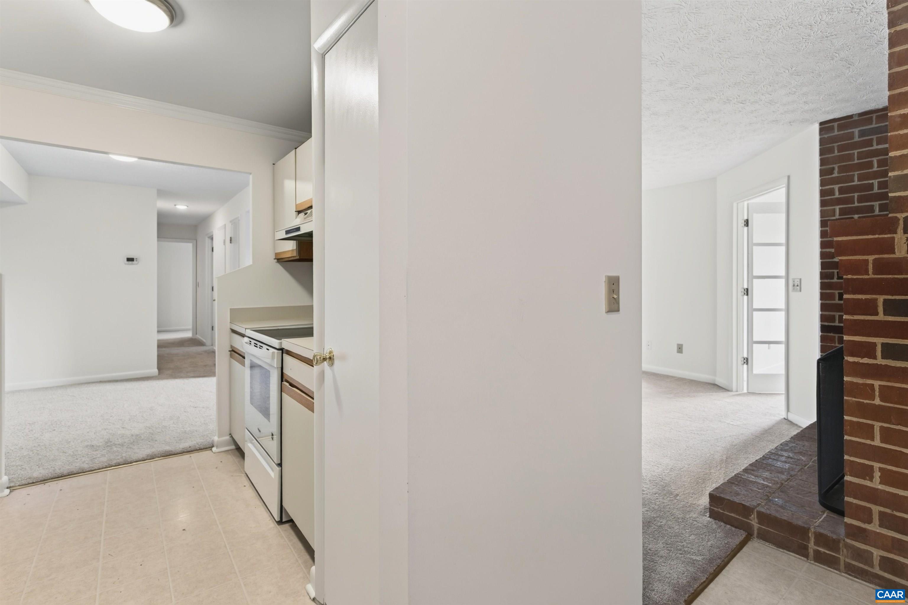 128 TURTLE CREEK RD, CHARLOTTESVILLE, Virginia 22901, 2 Bedrooms Bedrooms, ,2 BathroomsBathrooms,Residential,128 TURTLE CREEK RD,679881 MLS # 679881