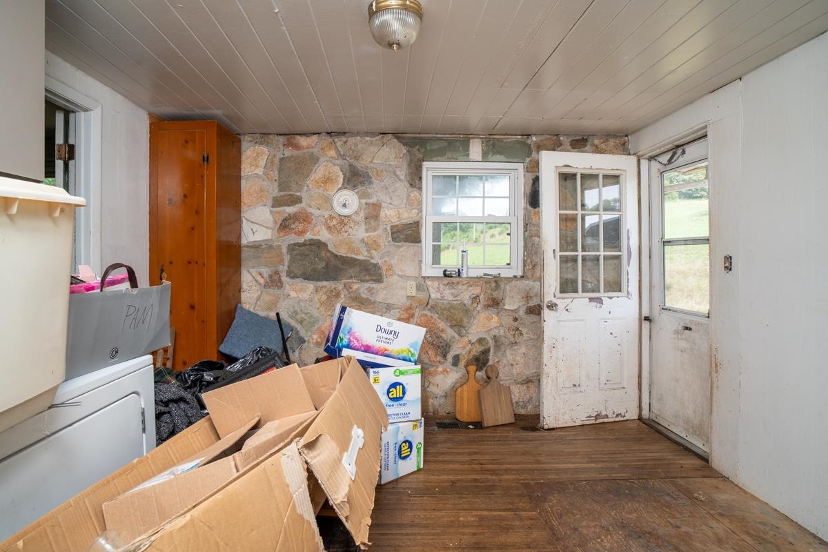 11261 NORWOOD RD, WINGINA, Virginia 24599, 3 Bedrooms Bedrooms, ,1 BathroomBathrooms,Residential,11261 NORWOOD RD,679883 MLS # 679883 11261 NORWOOD RD, WINGINA, Virginia 24599, 3 Bedrooms Bedrooms, ,1 BathroomBathrooms,Residential,11261 NORWOOD RD,679883 MLS # 679883