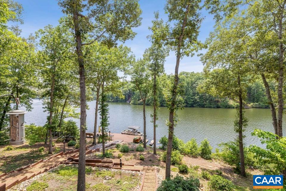 21 CLARK CT, PALMYRA, Virginia 22963, 3 Bedrooms Bedrooms, ,2 BathroomsBathrooms,Residential,21 CLARK CT,679727 MLS # 679727 21 CLARK CT, PALMYRA, Virginia 22963, 3 Bedrooms Bedrooms, ,2 BathroomsBathrooms,Residential,21 CLARK CT,679727 MLS # 679727