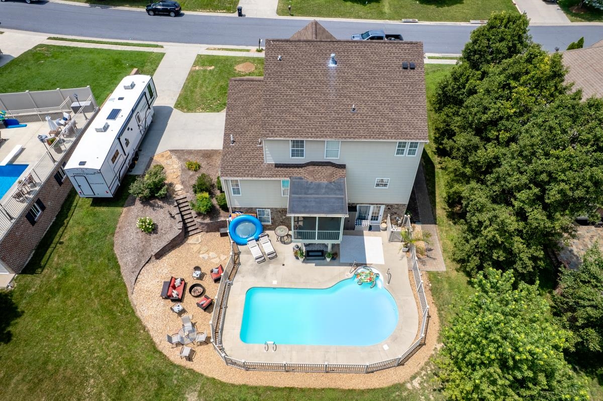209 BUCHANAN DR, BROADWAY, Virginia 22815, 5 Bedrooms Bedrooms, ,3 BathroomsBathrooms,Residential,209 Buchanan Drive, Broadway, VA 22815,209 BUCHANAN DR,679887 MLS # 679887