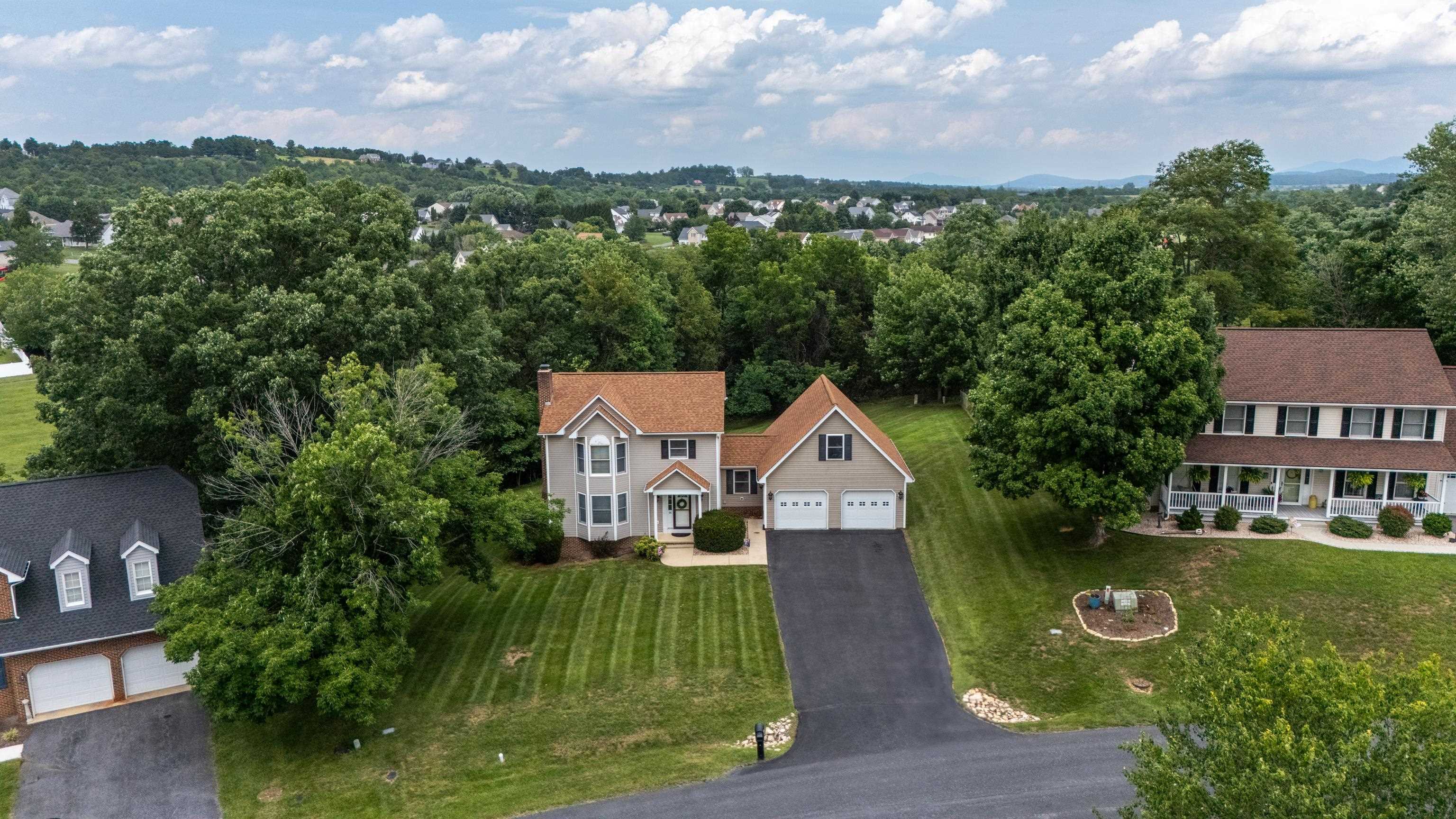 36 PAMBROOK DR, FISHERSVILLE, Virginia 22939, 3 Bedrooms Bedrooms, ,2 BathroomsBathrooms,Residential,36 PAMBROOK DR,679888 MLS # 679888