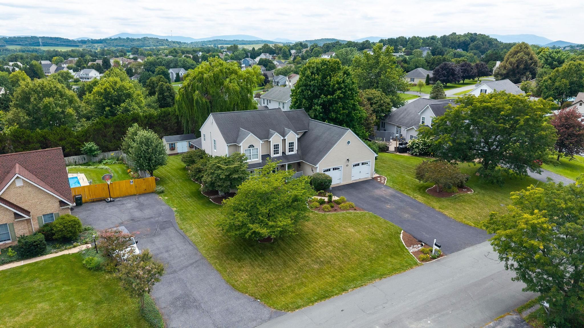 69 EMERALD HILL DR, FISHERSVILLE, Virginia 22939, 4 Bedrooms Bedrooms, ,2 BathroomsBathrooms,Residential,69 EMERALD HILL DR,679890 MLS # 679890 69 EMERALD HILL DR, FISHERSVILLE, Virginia 22939, 4 Bedrooms Bedrooms, ,2 BathroomsBathrooms,Residential,69 EMERALD HILL DR,679890 MLS # 679890