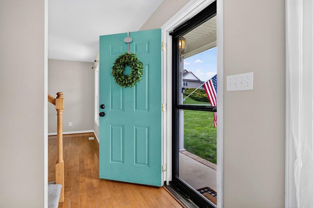 7 LITTLE JOHN CT, WAYNESBORO, Virginia 22980, 4 Bedrooms Bedrooms, ,2 BathroomsBathrooms,Residential,7 LITTLE JOHN CT,679891 MLS # 679891