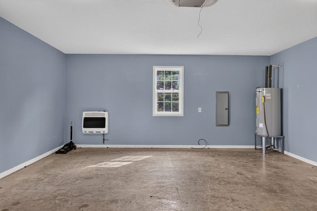 7 LITTLE JOHN CT, WAYNESBORO, Virginia 22980, 4 Bedrooms Bedrooms, ,2 BathroomsBathrooms,Residential,7 LITTLE JOHN CT,679891 MLS # 679891