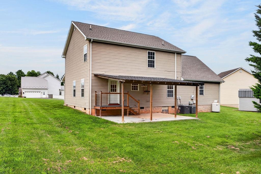7 LITTLE JOHN CT, WAYNESBORO, Virginia 22980, 4 Bedrooms Bedrooms, ,2 BathroomsBathrooms,Residential,7 LITTLE JOHN CT,679891 MLS # 679891
