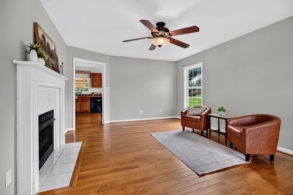 7 LITTLE JOHN CT, WAYNESBORO, Virginia 22980, 4 Bedrooms Bedrooms, ,2 BathroomsBathrooms,Residential,7 LITTLE JOHN CT,679891 MLS # 679891