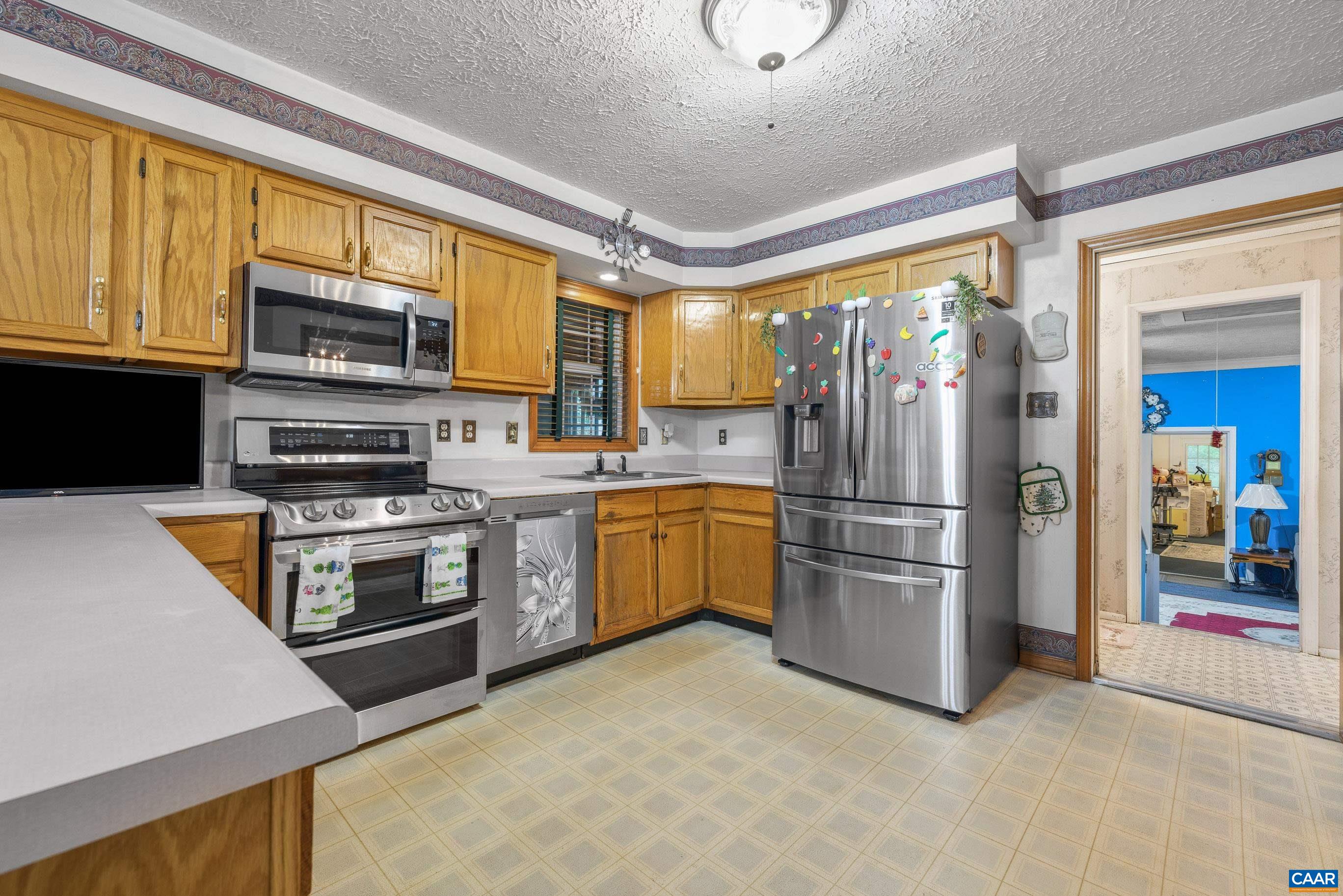 5705 LOUISA RD, KESWICK, Virginia 22947, 4 Bedrooms Bedrooms, ,3 BathroomsBathrooms,Residential,5705 LOUISA RD,679893 MLS # 679893 5705 LOUISA RD, KESWICK, Virginia 22947, 4 Bedrooms Bedrooms, ,3 BathroomsBathrooms,Residential,5705 LOUISA RD,679893 MLS # 679893