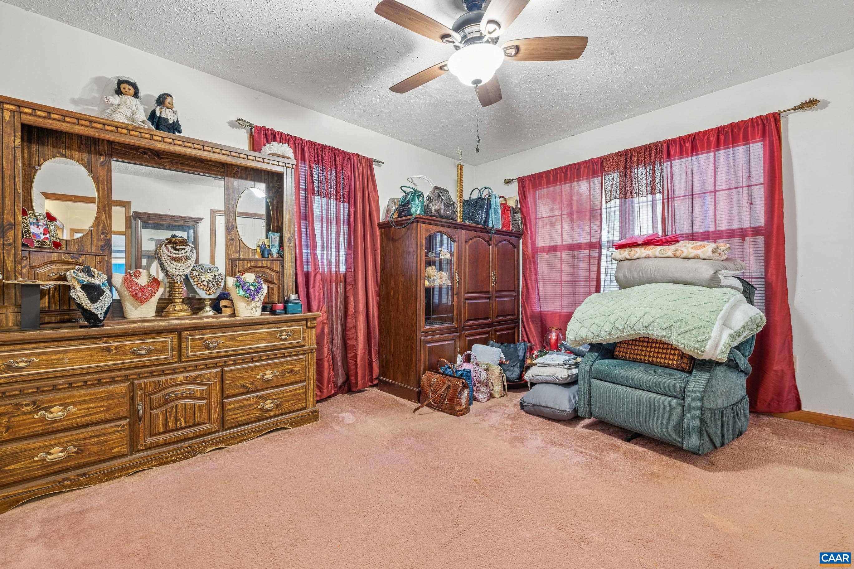 5705 LOUISA RD, KESWICK, Virginia 22947, 4 Bedrooms Bedrooms, ,3 BathroomsBathrooms,Residential,5705 LOUISA RD,679893 MLS # 679893 5705 LOUISA RD, KESWICK, Virginia 22947, 4 Bedrooms Bedrooms, ,3 BathroomsBathrooms,Residential,5705 LOUISA RD,679893 MLS # 679893