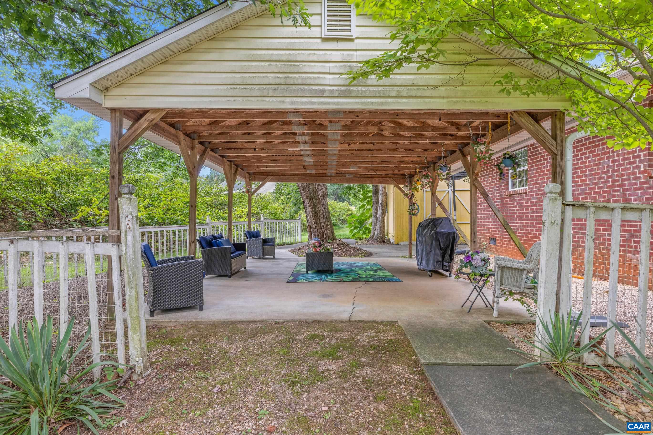 5705 LOUISA RD, KESWICK, Virginia 22947, 4 Bedrooms Bedrooms, ,3 BathroomsBathrooms,Residential,5705 LOUISA RD,679893 MLS # 679893 5705 LOUISA RD, KESWICK, Virginia 22947, 4 Bedrooms Bedrooms, ,3 BathroomsBathrooms,Residential,5705 LOUISA RD,679893 MLS # 679893
