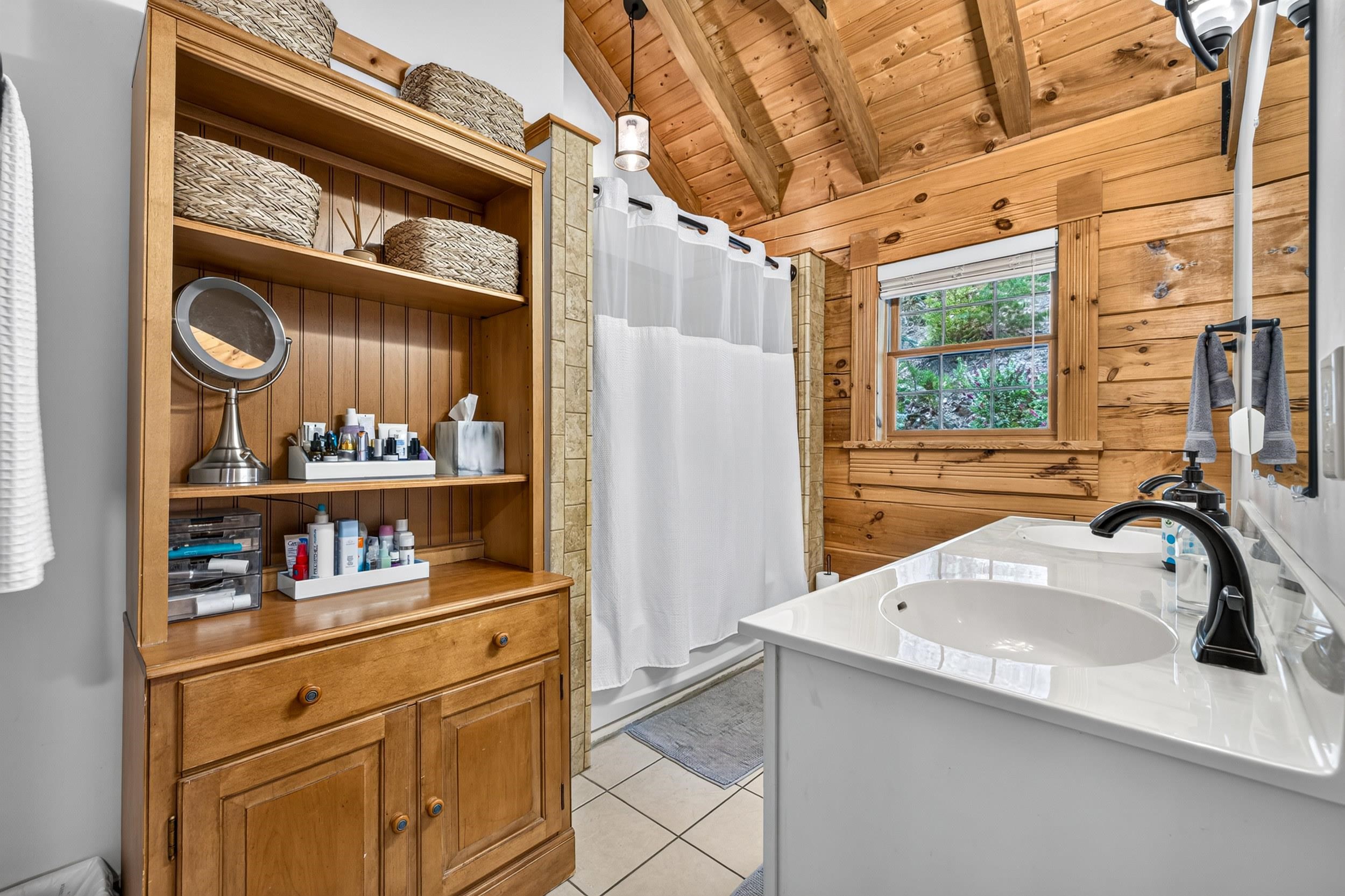 3940 PALMER RD, MCGAHEYSVILLE, Virginia 22840, 4 Bedrooms Bedrooms, ,3 BathroomsBathrooms,Residential,3940 PALMER RD,679915 MLS # 679915 3940 PALMER RD, MCGAHEYSVILLE, Virginia 22840, 4 Bedrooms Bedrooms, ,3 BathroomsBathrooms,Residential,3940 PALMER RD,679915 MLS # 679915