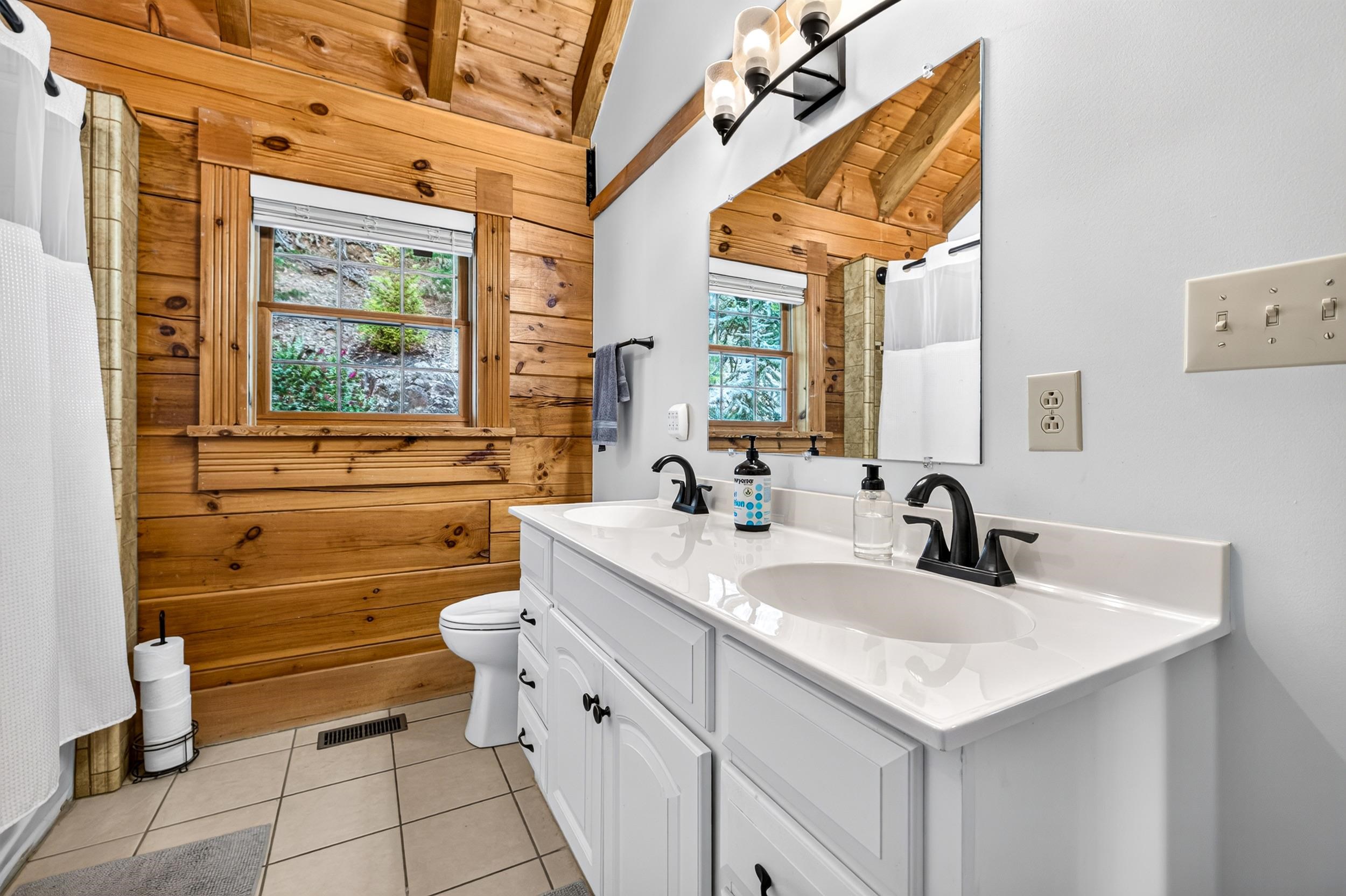 3940 PALMER RD, MCGAHEYSVILLE, Virginia 22840, 4 Bedrooms Bedrooms, ,3 BathroomsBathrooms,Residential,3940 PALMER RD,679915 MLS # 679915 3940 PALMER RD, MCGAHEYSVILLE, Virginia 22840, 4 Bedrooms Bedrooms, ,3 BathroomsBathrooms,Residential,3940 PALMER RD,679915 MLS # 679915
