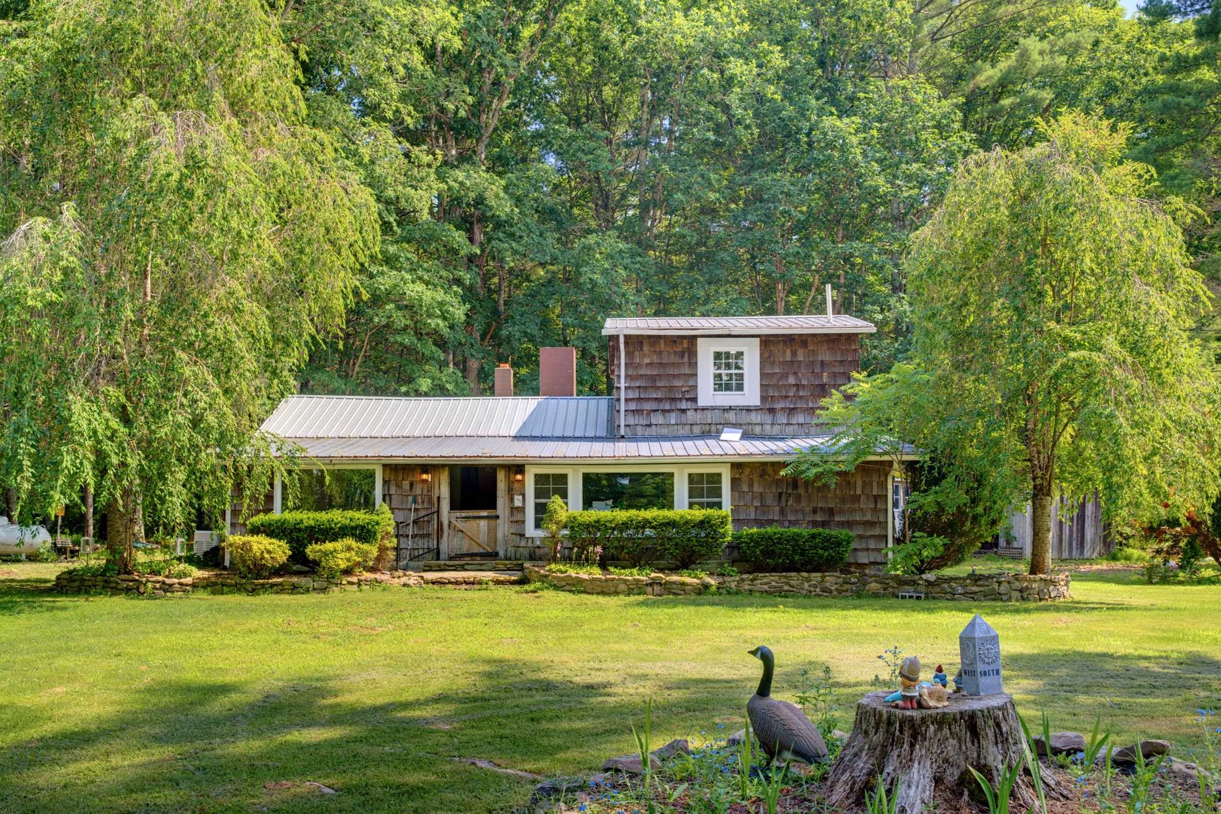58 BEAR WALLOW FLAT LN, WEST AUGUSTA, Virginia 24485, 2 Bedrooms Bedrooms, ,2 BathroomsBathrooms,Residential,58 BEAR WALLOW FLAT LN,679918 MLS # 679918 58 BEAR WALLOW FLAT LN, WEST AUGUSTA, Virginia 24485, 2 Bedrooms Bedrooms, ,2 BathroomsBathrooms,Residential,58 BEAR WALLOW FLAT LN,679918 MLS # 679918