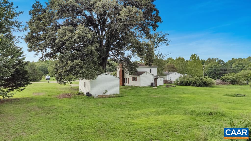 12180 PINHOOK RD, ROCKVILLE, Virginia 23146, 3 Bedrooms Bedrooms, ,1 BathroomBathrooms,Residential,12180 PINHOOK RD,679921 MLS # 679921
