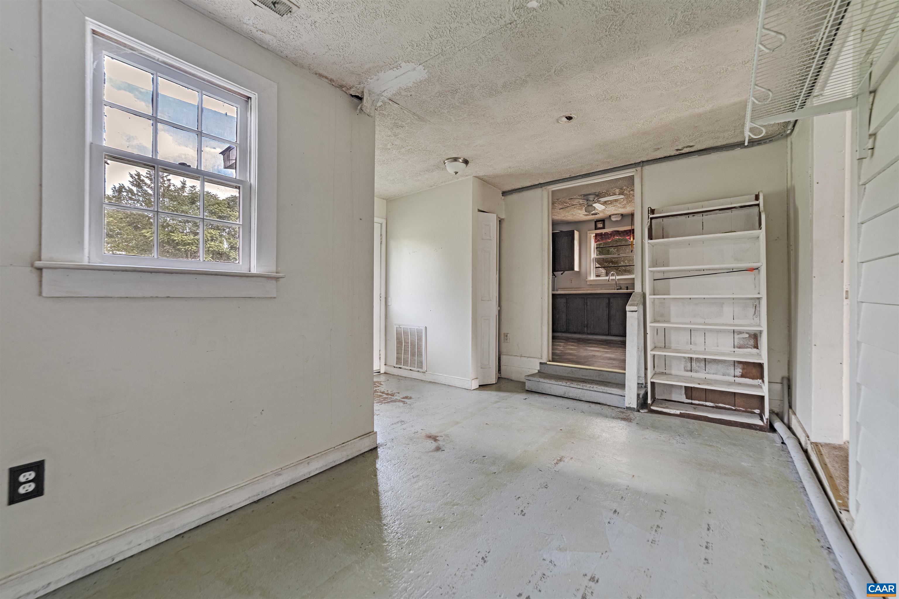 12180 PINHOOK RD, ROCKVILLE, Virginia 23146, 3 Bedrooms Bedrooms, ,1 BathroomBathrooms,Residential,12180 PINHOOK RD,679921 MLS # 679921