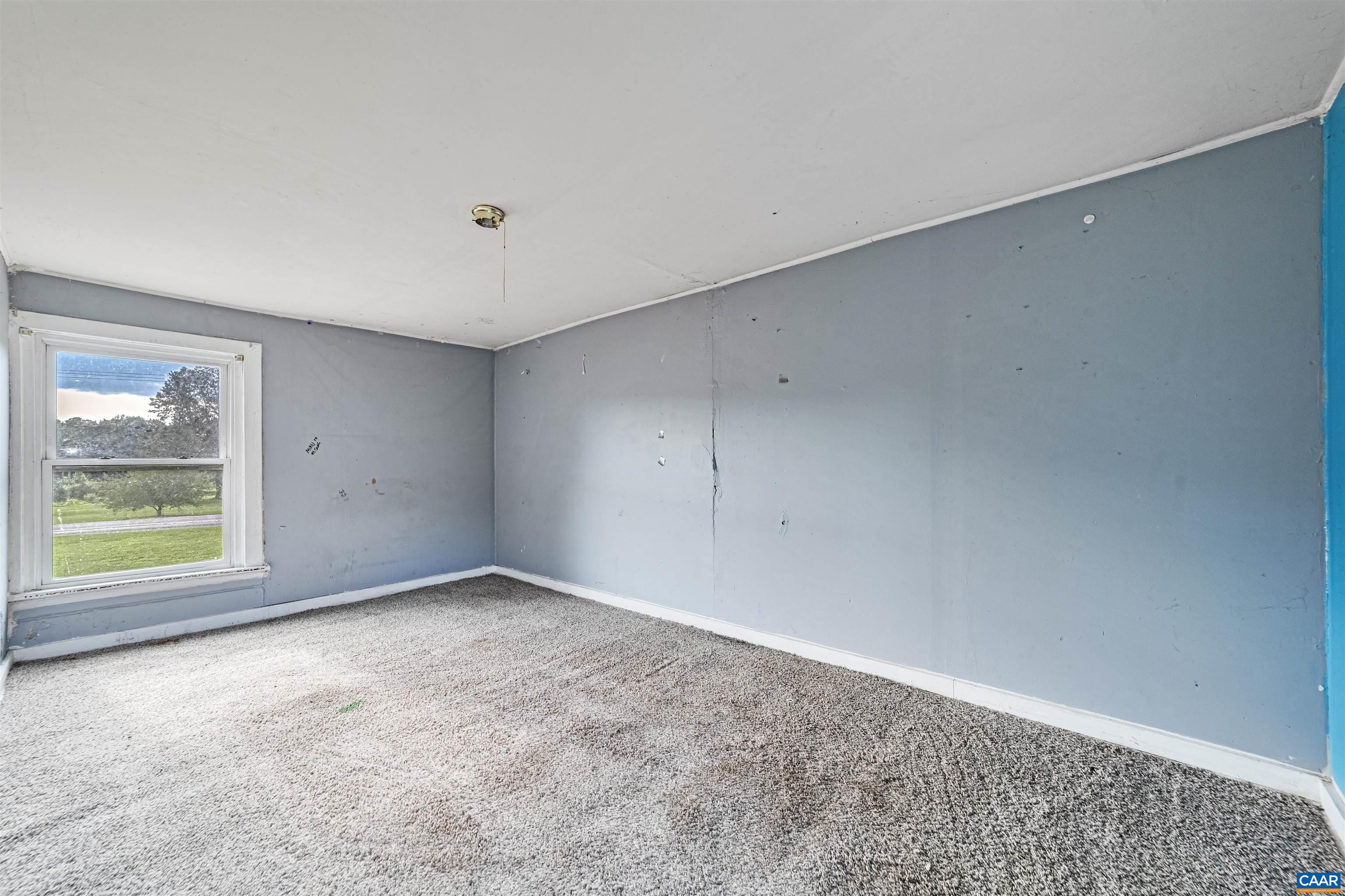 12180 PINHOOK RD, ROCKVILLE, Virginia 23146, 3 Bedrooms Bedrooms, ,1 BathroomBathrooms,Residential,12180 PINHOOK RD,679921 MLS # 679921