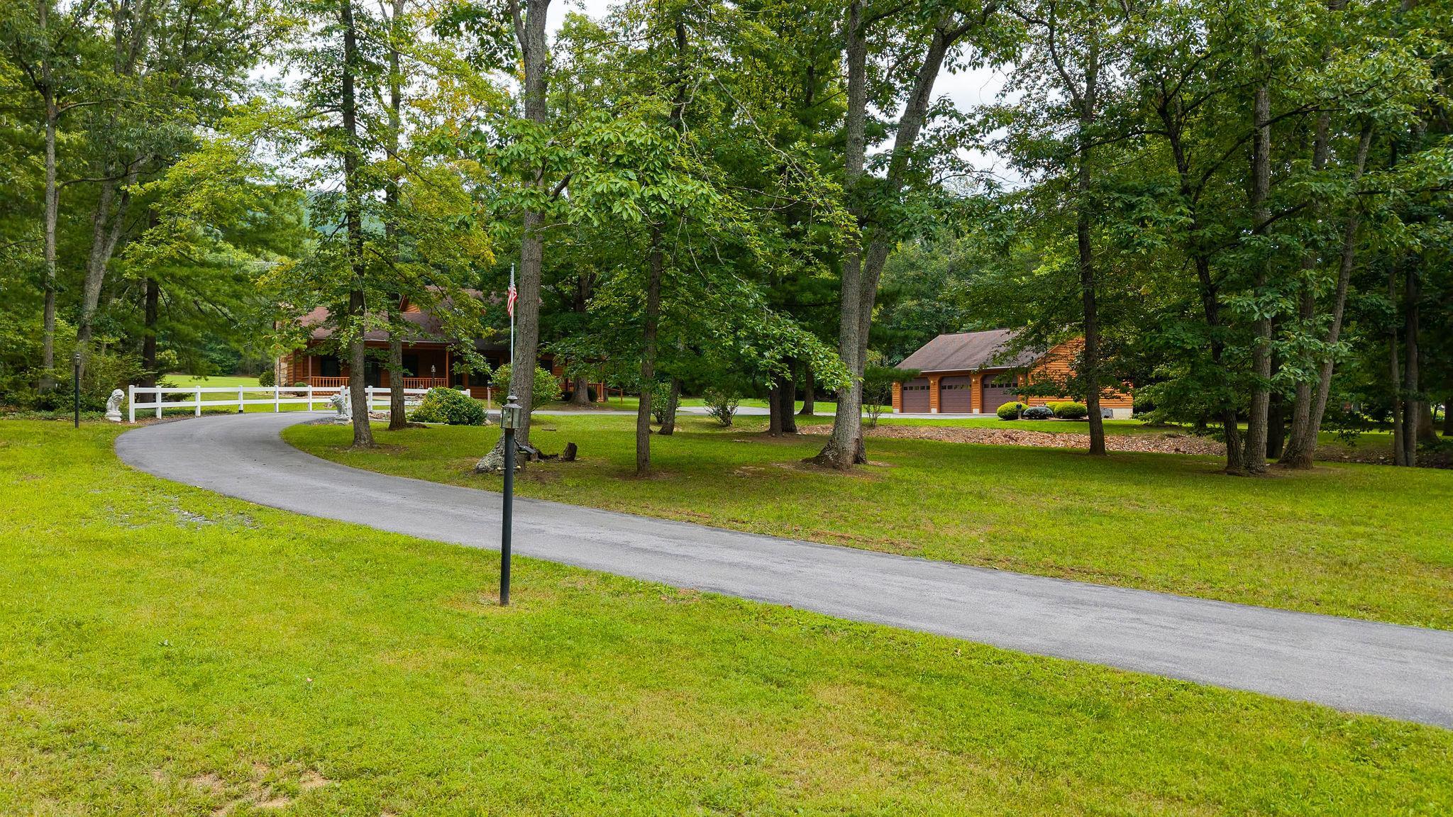 337 HORSEHEAD RD, GROTTOES, Virginia 24441, 2 Bedrooms Bedrooms, ,2 BathroomsBathrooms,Residential,Acorn Acres,337 HORSEHEAD RD,679934 MLS # 679934 337 HORSEHEAD RD, GROTTOES, Virginia 24441, 2 Bedrooms Bedrooms, ,2 BathroomsBathrooms,Residential,Acorn Acres,337 HORSEHEAD RD,679934 MLS # 679934