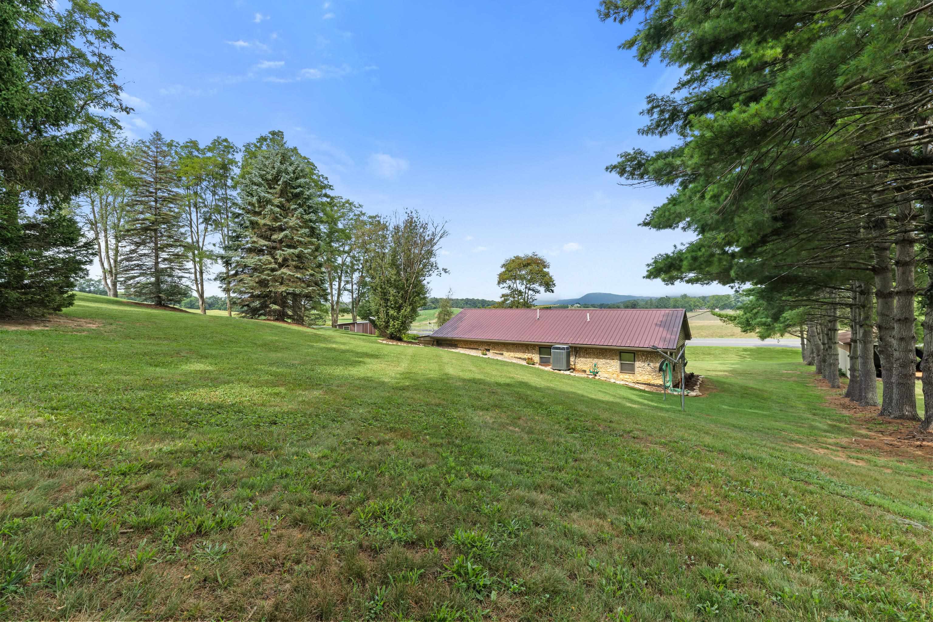 660 STERRETT RD, FAIRFIELD, Virginia 24435, 3 Bedrooms Bedrooms, ,1 BathroomBathrooms,Residential,660 STERRETT RD,679941 MLS # 679941 660 STERRETT RD, FAIRFIELD, Virginia 24435, 3 Bedrooms Bedrooms, ,1 BathroomBathrooms,Residential,660 STERRETT RD,679941 MLS # 679941