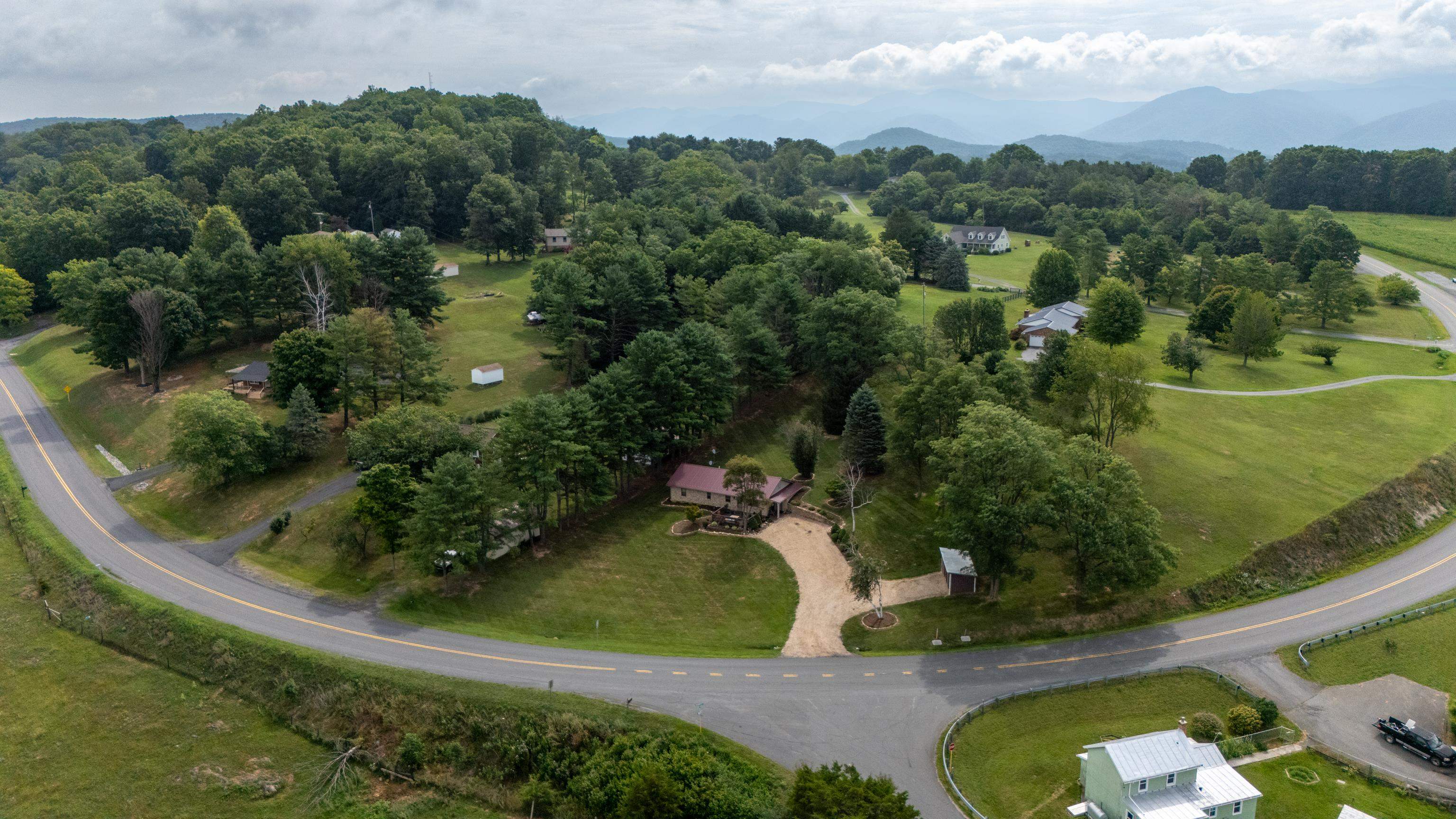 660 STERRETT RD, FAIRFIELD, Virginia 24435, 3 Bedrooms Bedrooms, ,1 BathroomBathrooms,Residential,660 STERRETT RD,679941 MLS # 679941 660 STERRETT RD, FAIRFIELD, Virginia 24435, 3 Bedrooms Bedrooms, ,1 BathroomBathrooms,Residential,660 STERRETT RD,679941 MLS # 679941