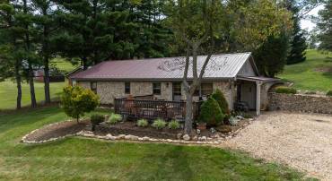 660 STERRETT RD, FAIRFIELD, Virginia 24435, 3 Bedrooms Bedrooms, ,1 BathroomBathrooms,Residential,660 STERRETT RD,679941 MLS # 679941